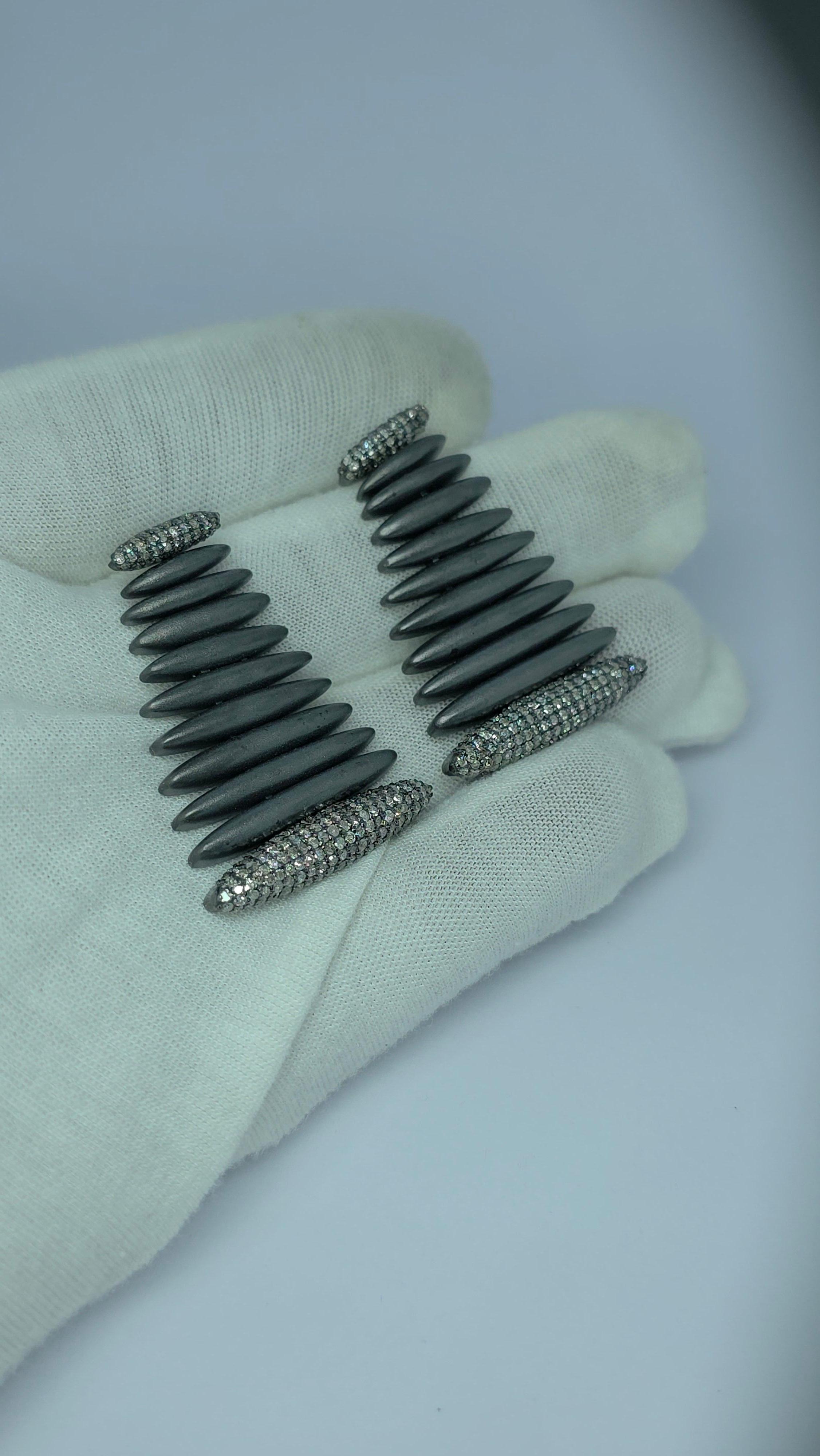 Orecchino in oro 14k con pavé di diamanti in argento 925 Gioielli di moda moderni in vendita 3