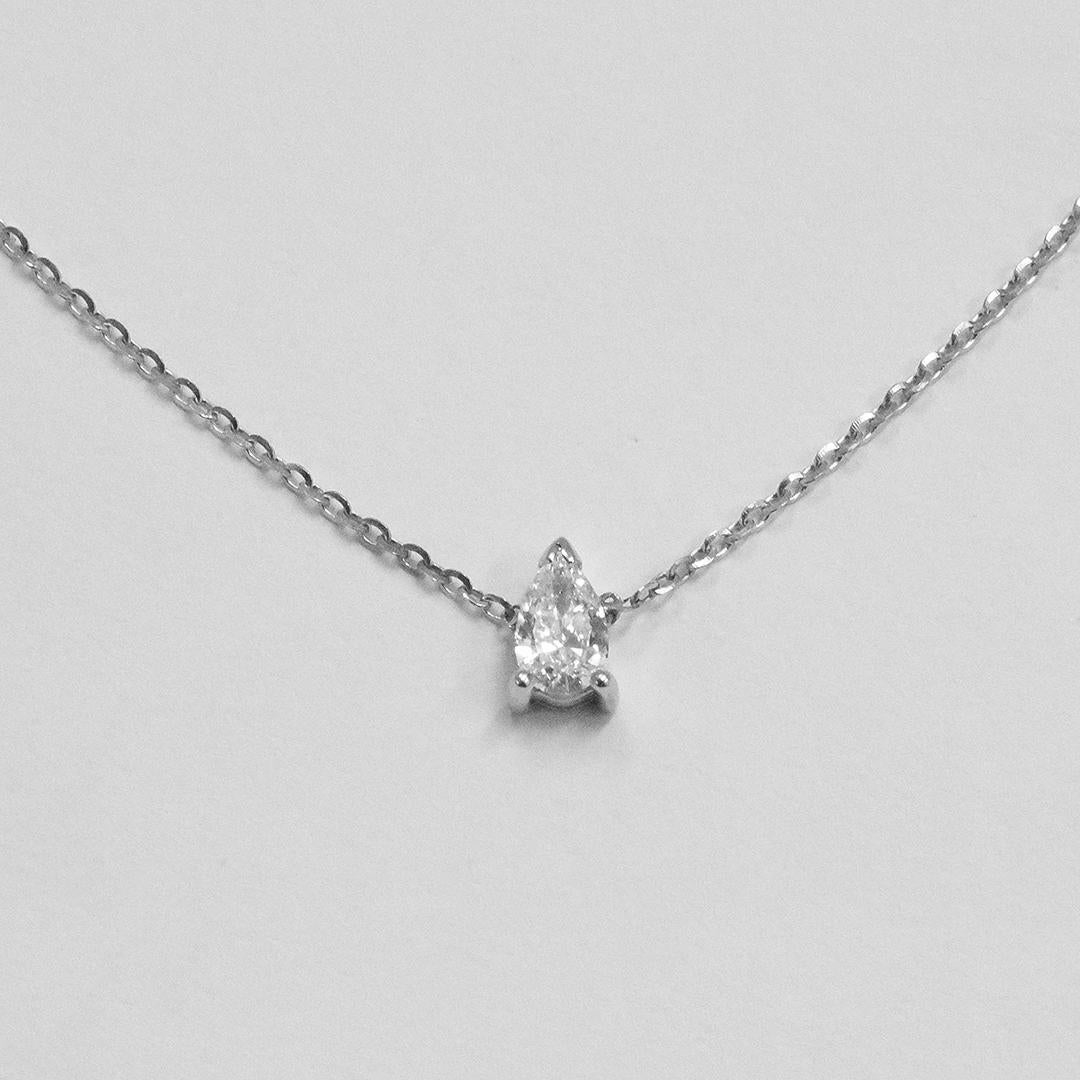 Round Cut 14k Gold Pear Shaped Diamond Necklace Diamond Solitaire Layering Necklace For Sale
