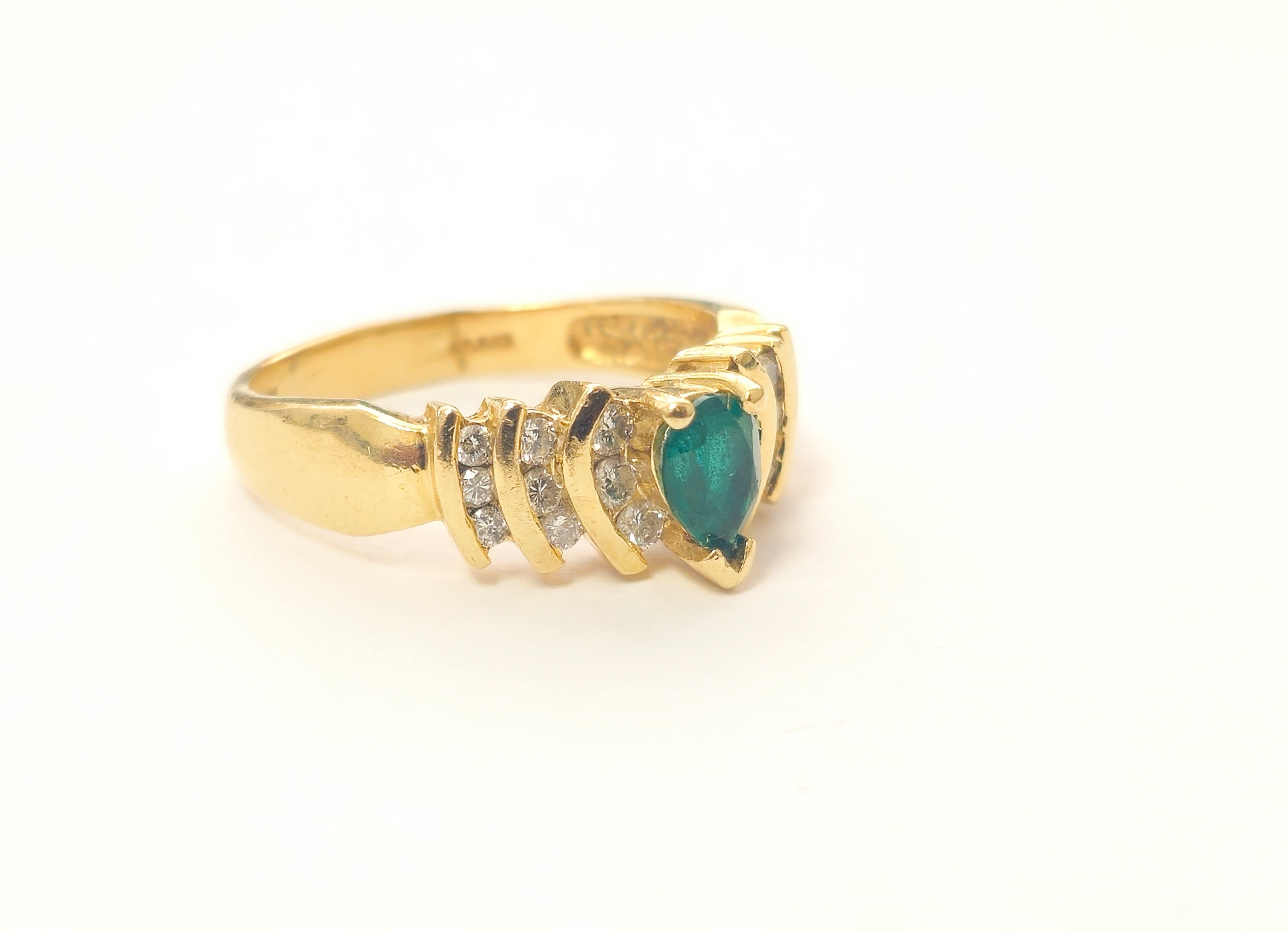 Women's 14k Gold Pear Shaped Emerald and Diamond Ring For Sale