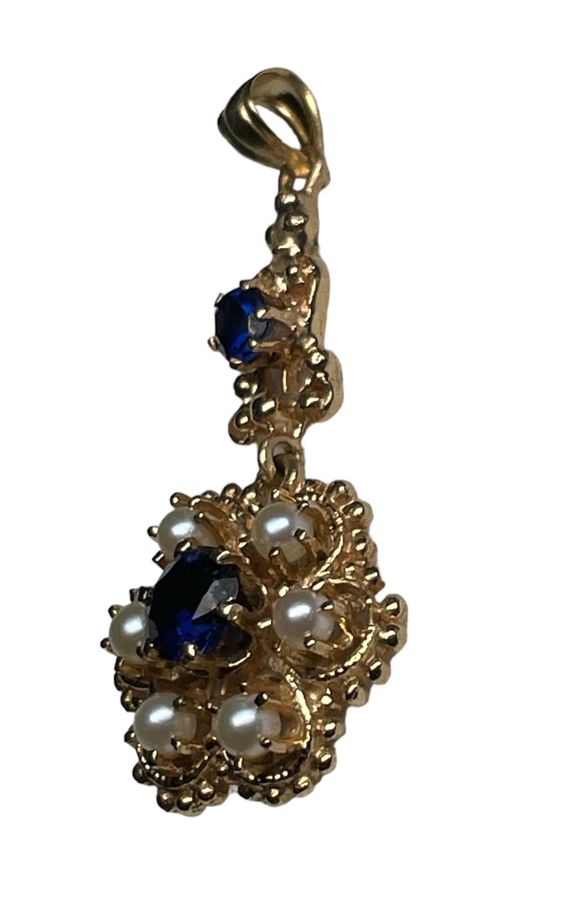 Round Cut 14K Gold Pearl And Blue Topaz Flower Pendant For Sale