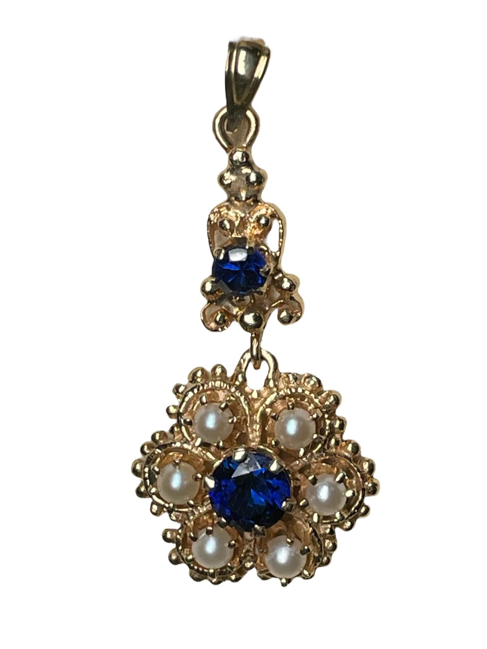 14K Gold Pearl And Blue Topaz Flower Pendant For Sale 1