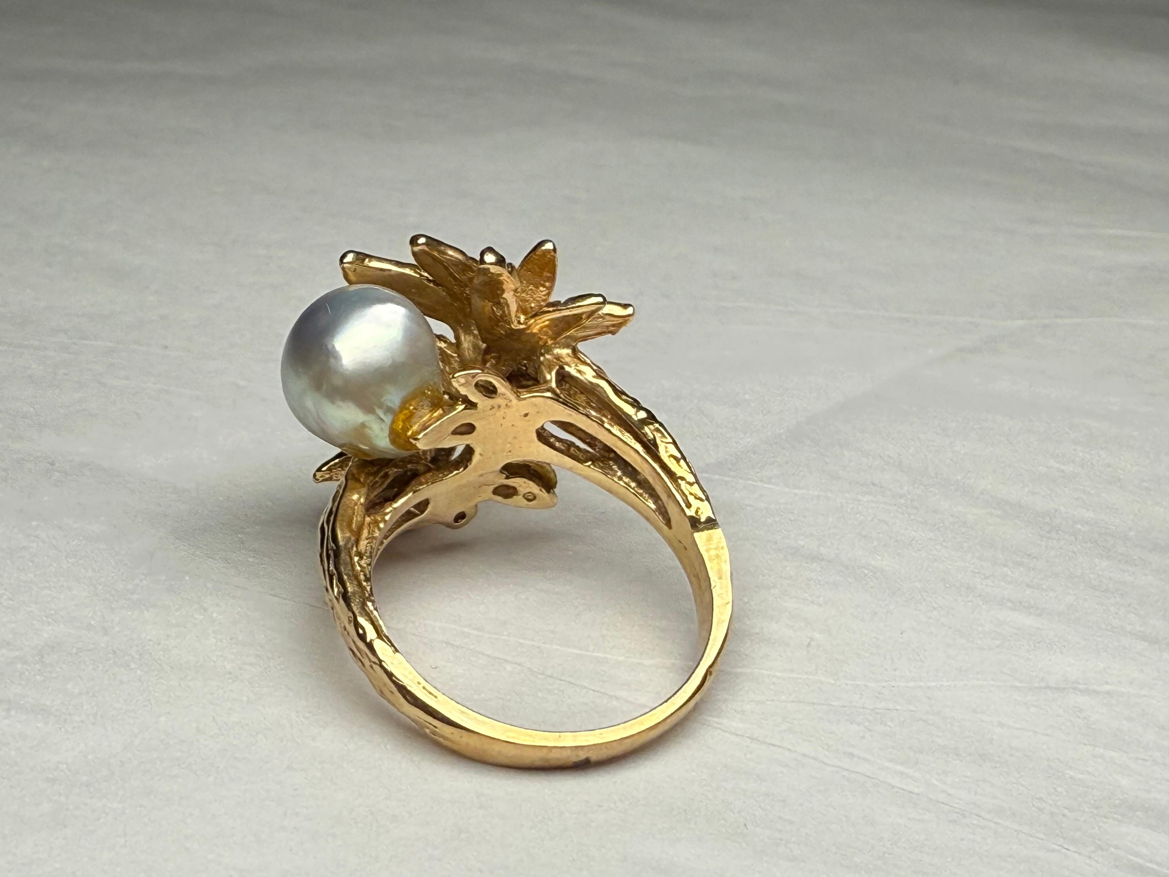 14K Gold Pearl And Sapphire Crossover Ring In Good Condition For Sale In Guaynabo, PR