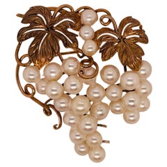 14k Gold Pearl Brooch in Grape Shape