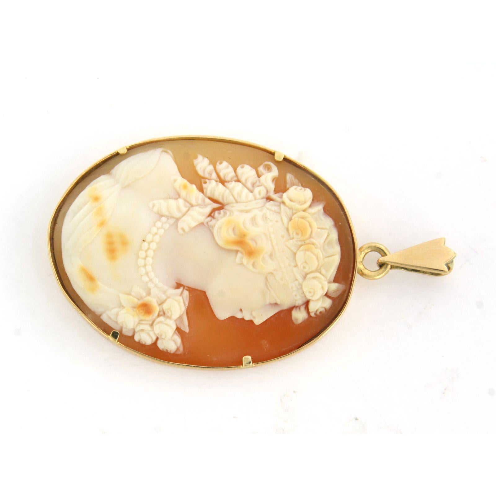 14k gold pendant with cameo - lady's portrait - 12.0 grams In Excellent Condition For Sale In The Hague, ZH