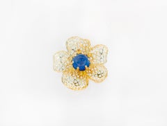 Flower Pendant with sapphire in 14k gold