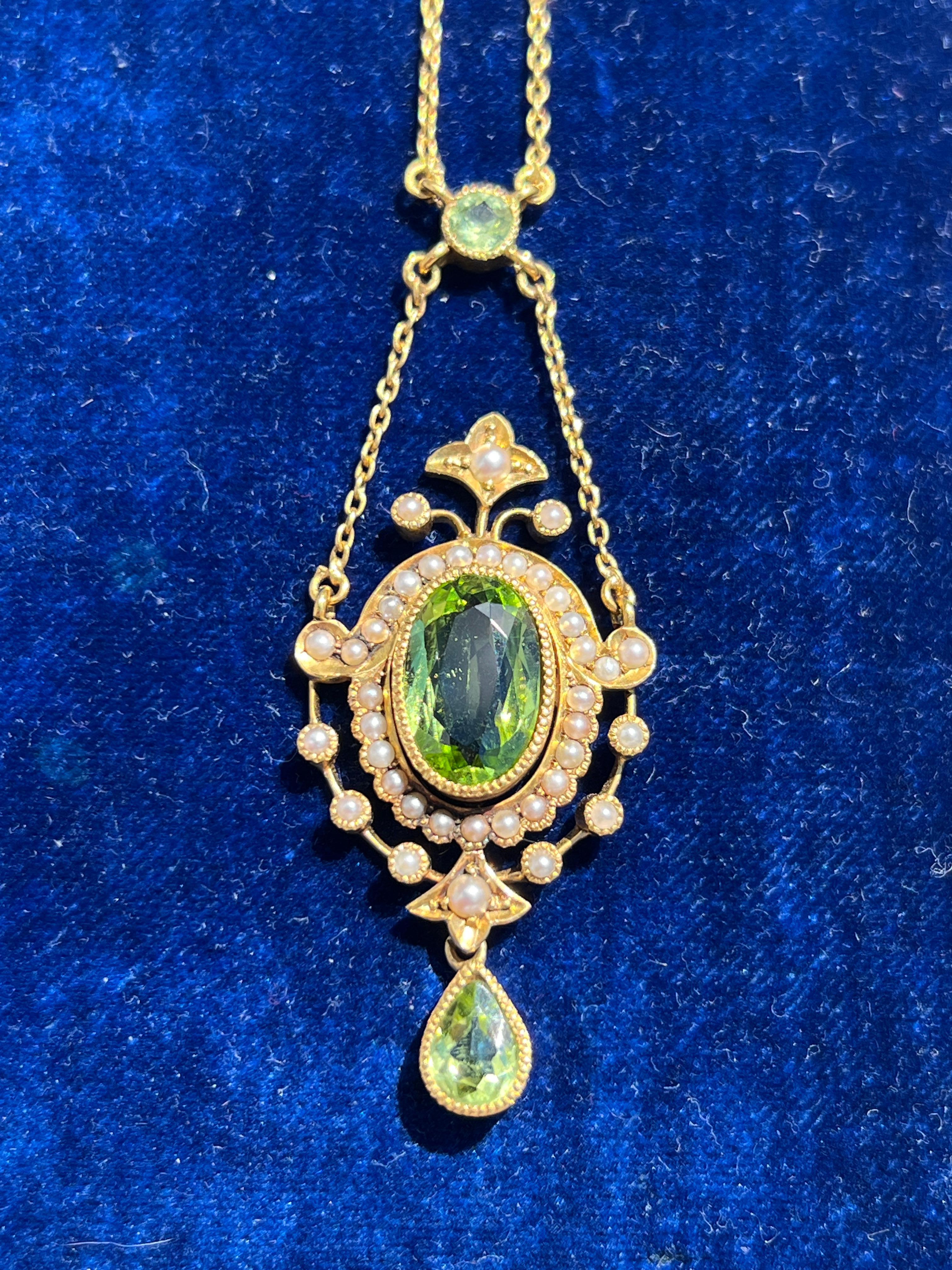 14k Gold Peridot and Pearl Edwardian Necklace 1
