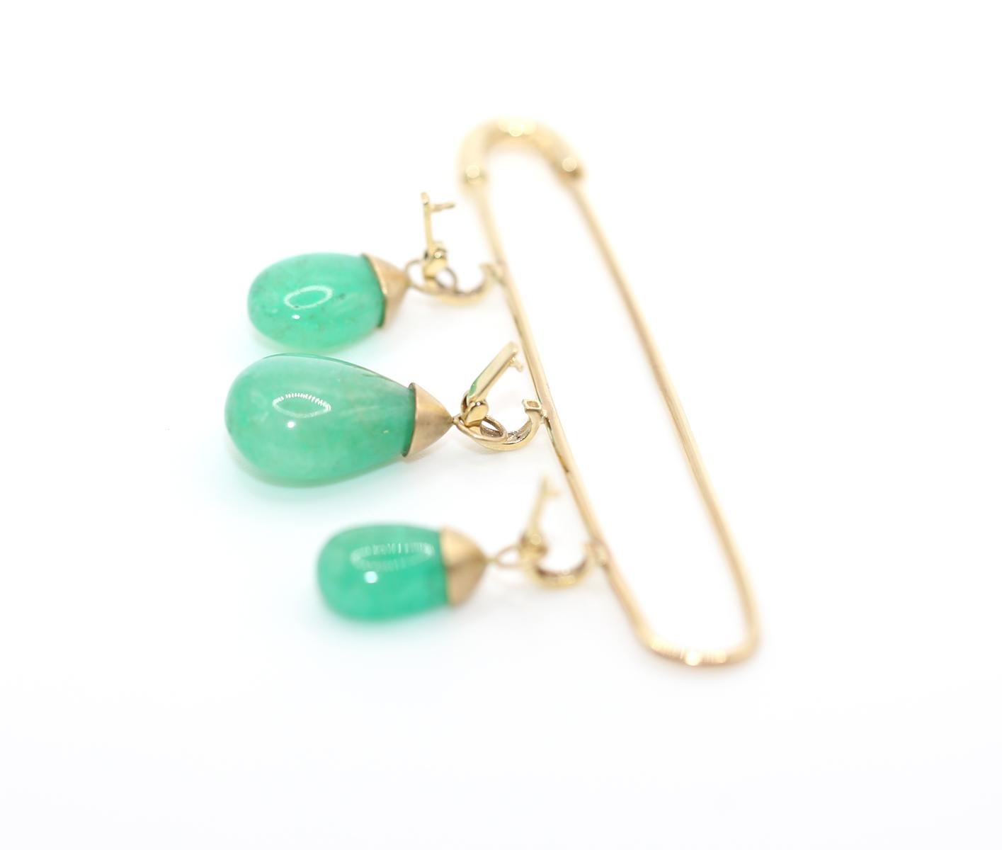 14K Gold Pin With Three Detachable Emerald Drops, 1950 For Sale 6