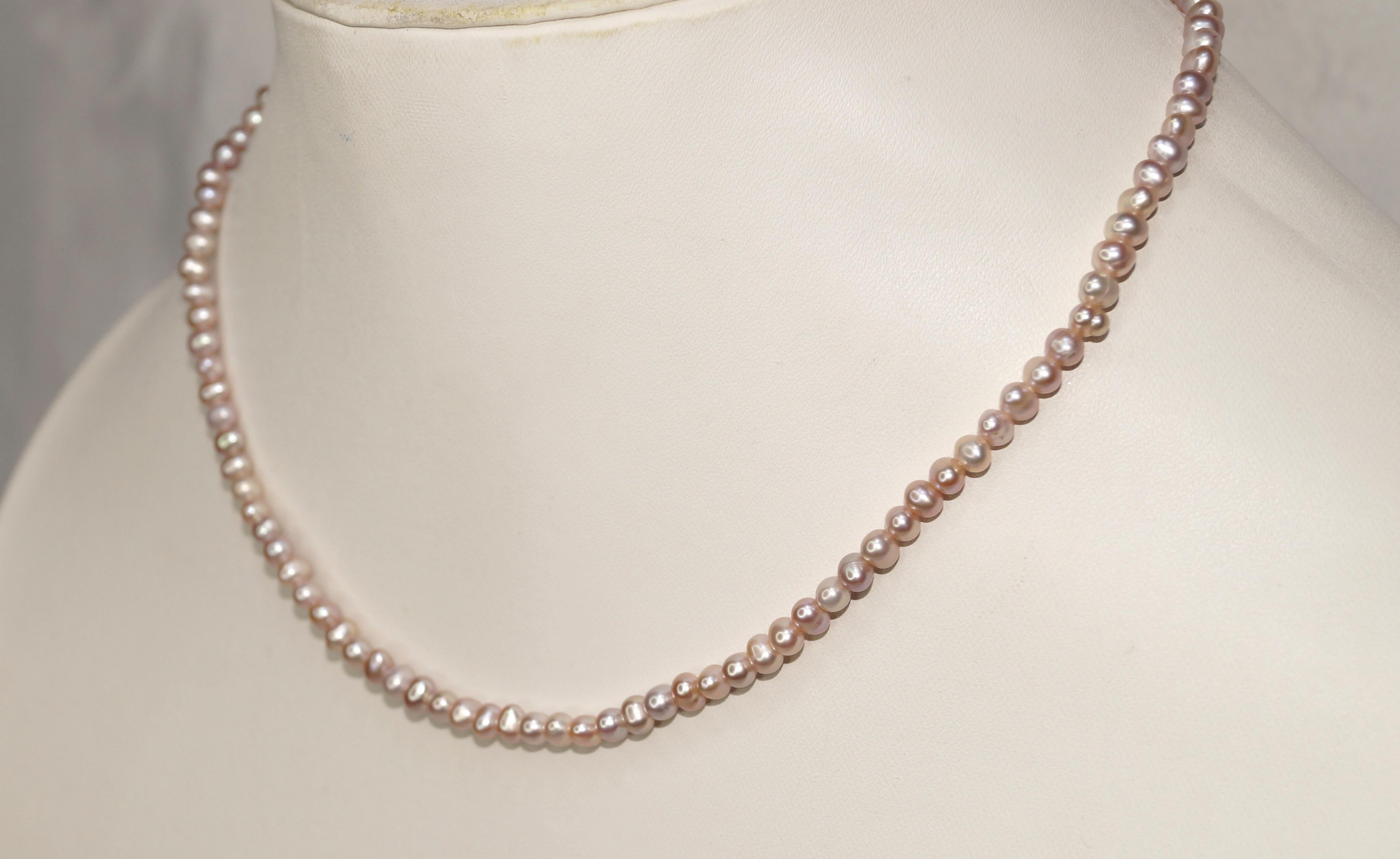 Victorian Classy 14k Gold Light Pink Tiny Pearl necklace 4-5mm Freshwater Royal necklace  For Sale