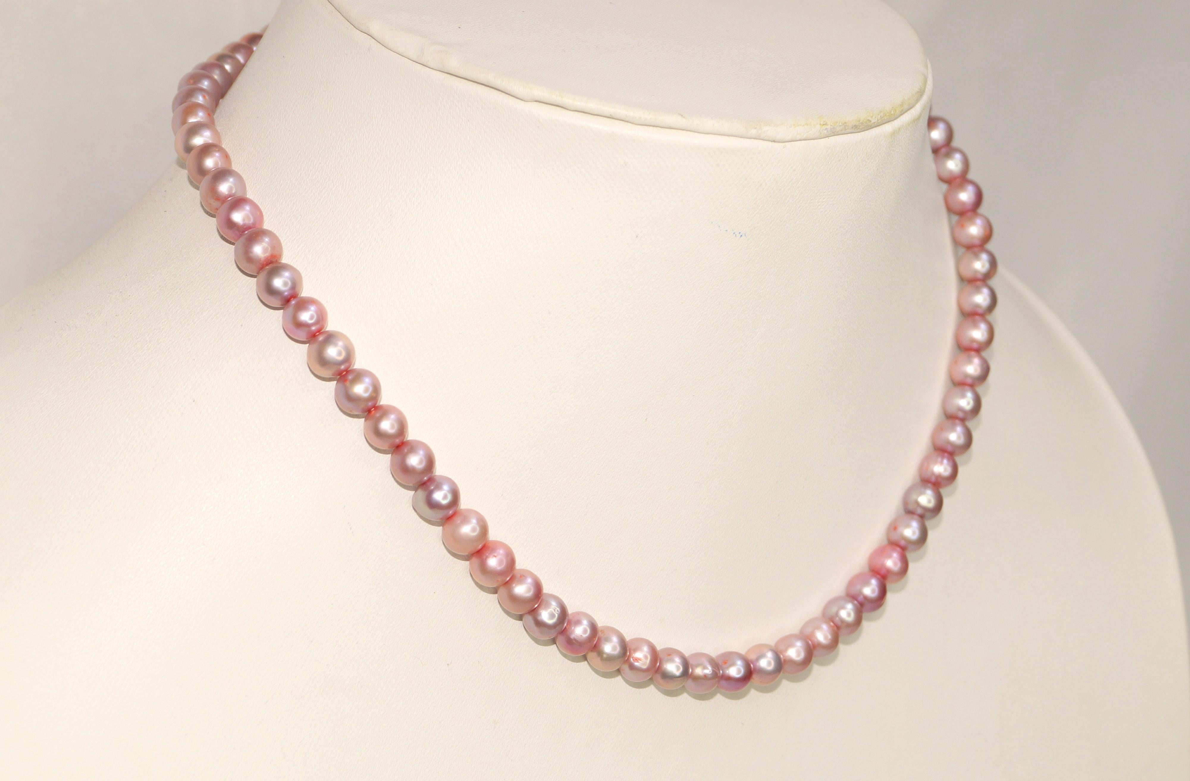 party pearl necklaces
