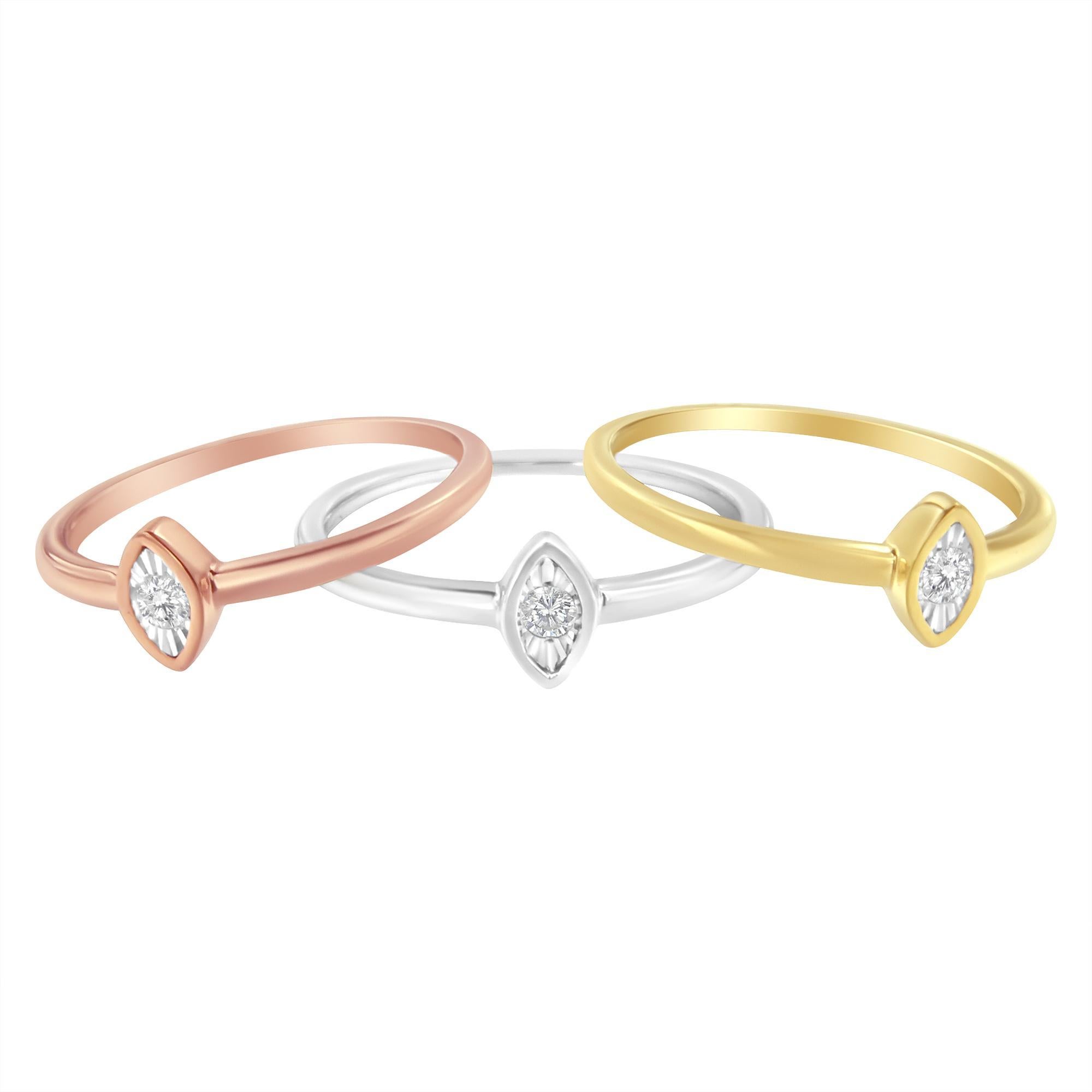 Aller guten Dinge sind drei! Schmücken Sie sich mit diesem 14 Karat vergoldeten, stapelbaren Diamantset in Weiß-, Gelb- und Roségold. Jeder Ring hat ein marquiseförmiges Motiv, das mit einem natürlichen Diamanten im Rundschliff in einer