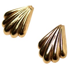 14k Gold Plated Shell Vintage Stud Earrings
