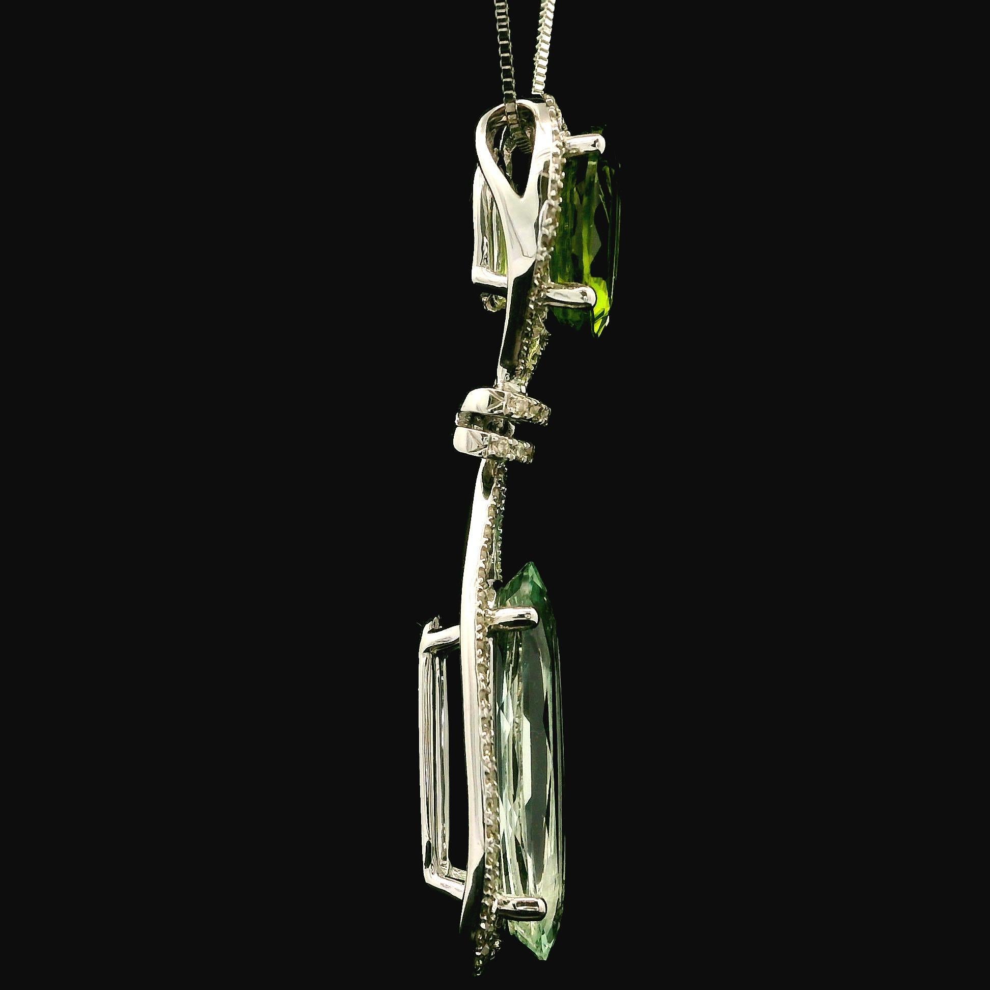 Brilliant Cut 14k Gold Prasiolite Peridot Diamond Long Interlocking Knot Slide Pendant Chain For Sale