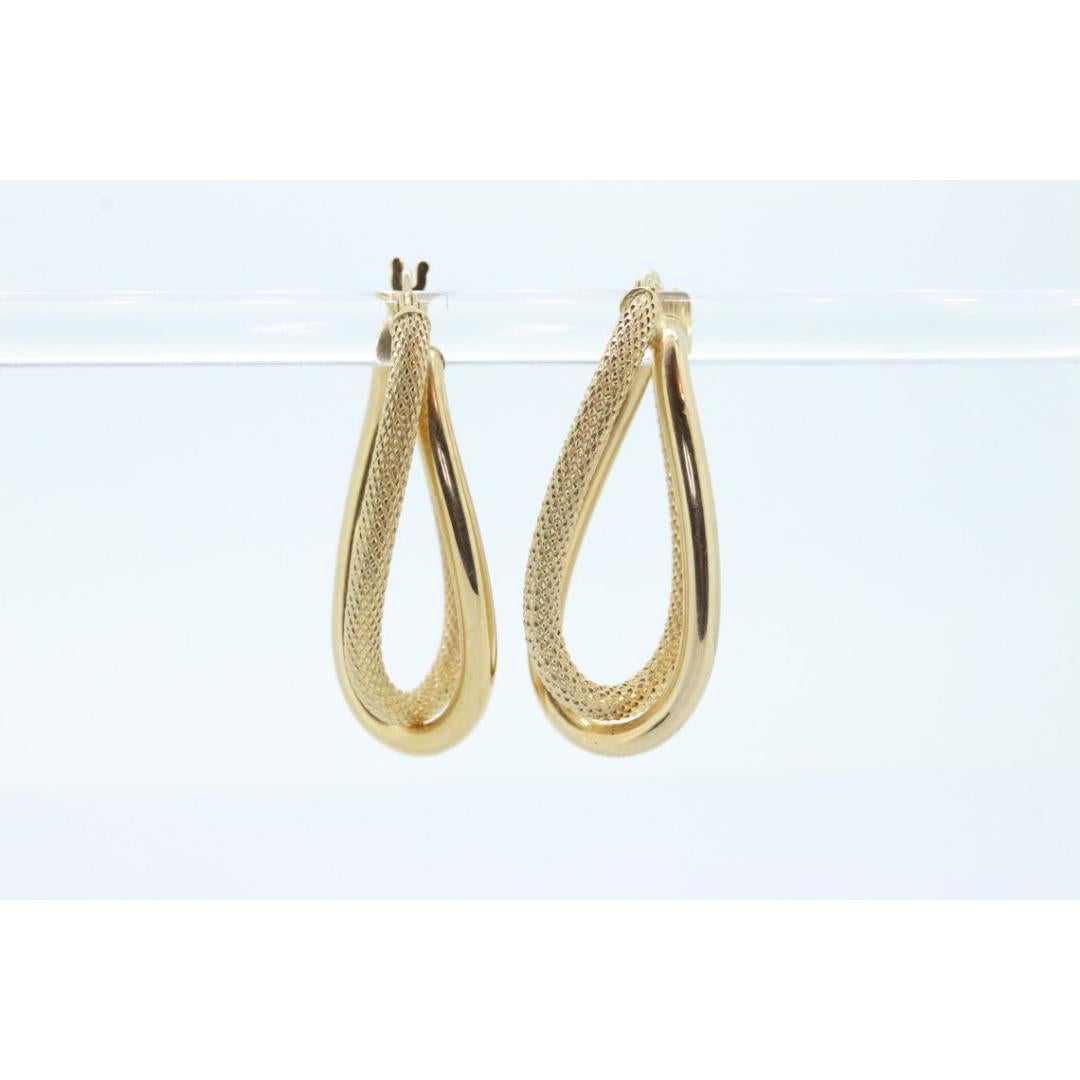 14k Gold Puffed Hollow HOOP Earrings. Intertwined Textured Loop earrings. For Sale 3