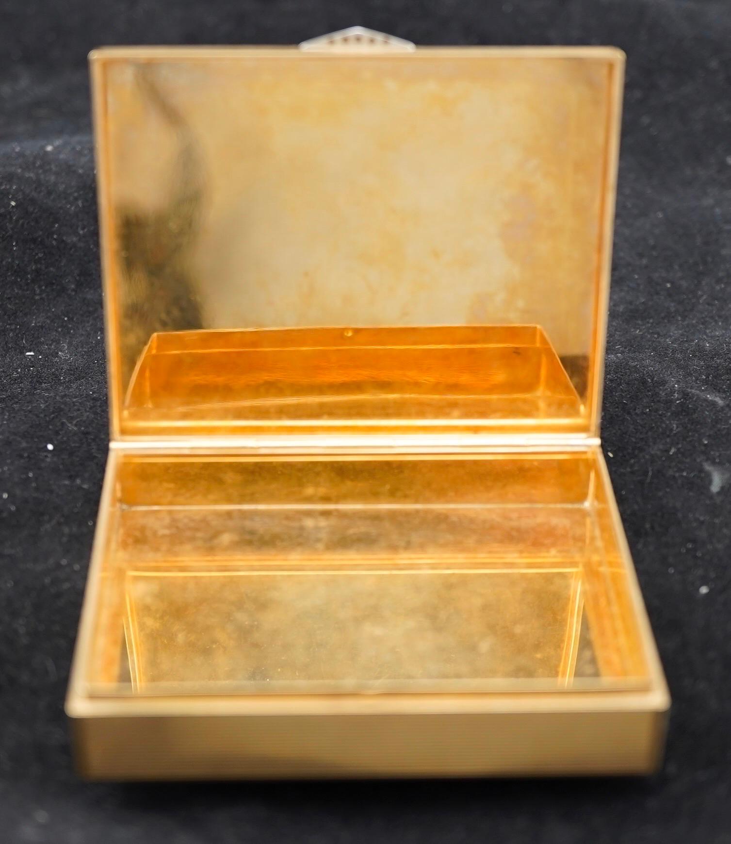 14K gold retro style box with diamond clasp. Weight 79.2 g.