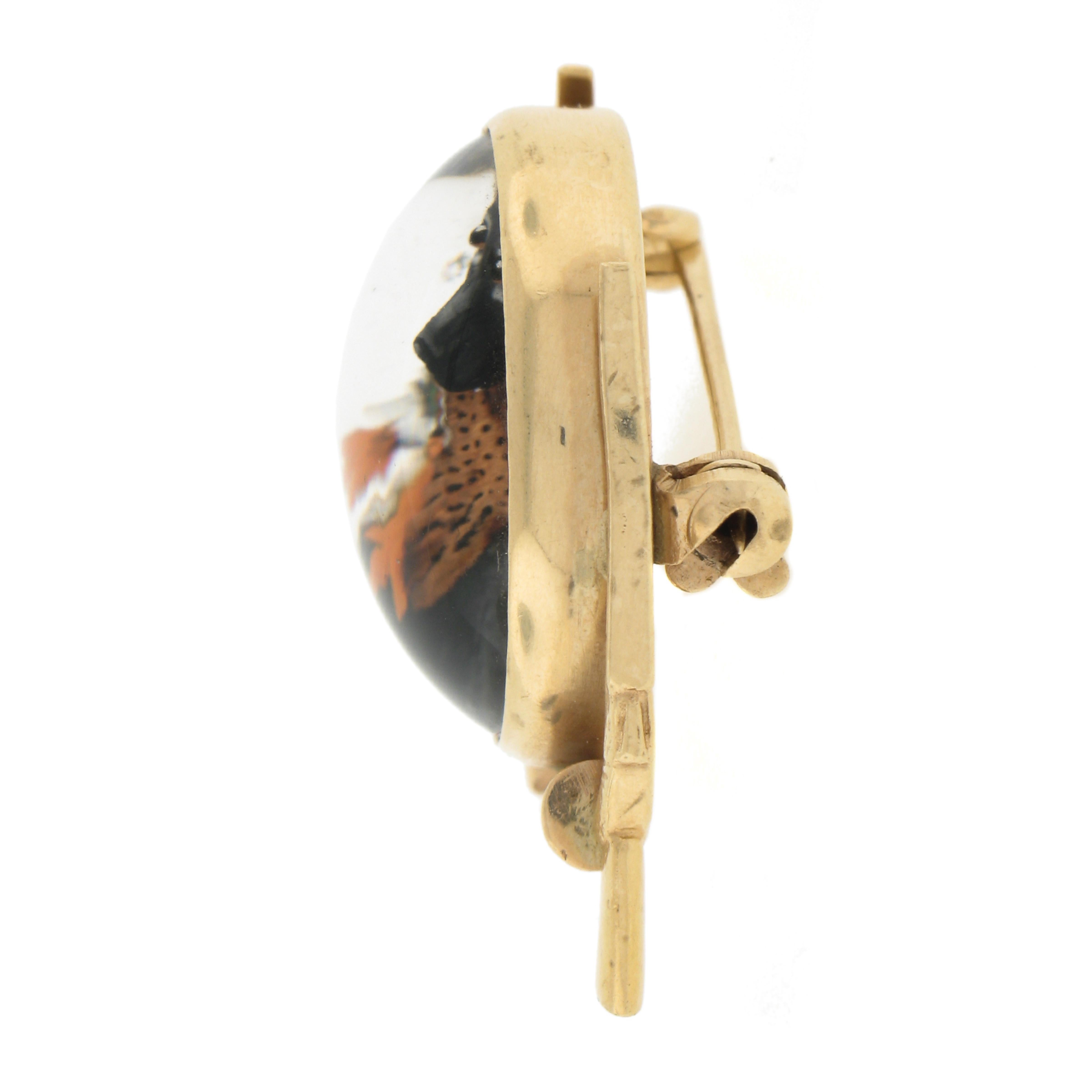 14 Karat Gold Reverse Painted Intaglio Dog & Duck Rifle Frame Jagd Pin Brosche für Damen oder Herren im Angebot