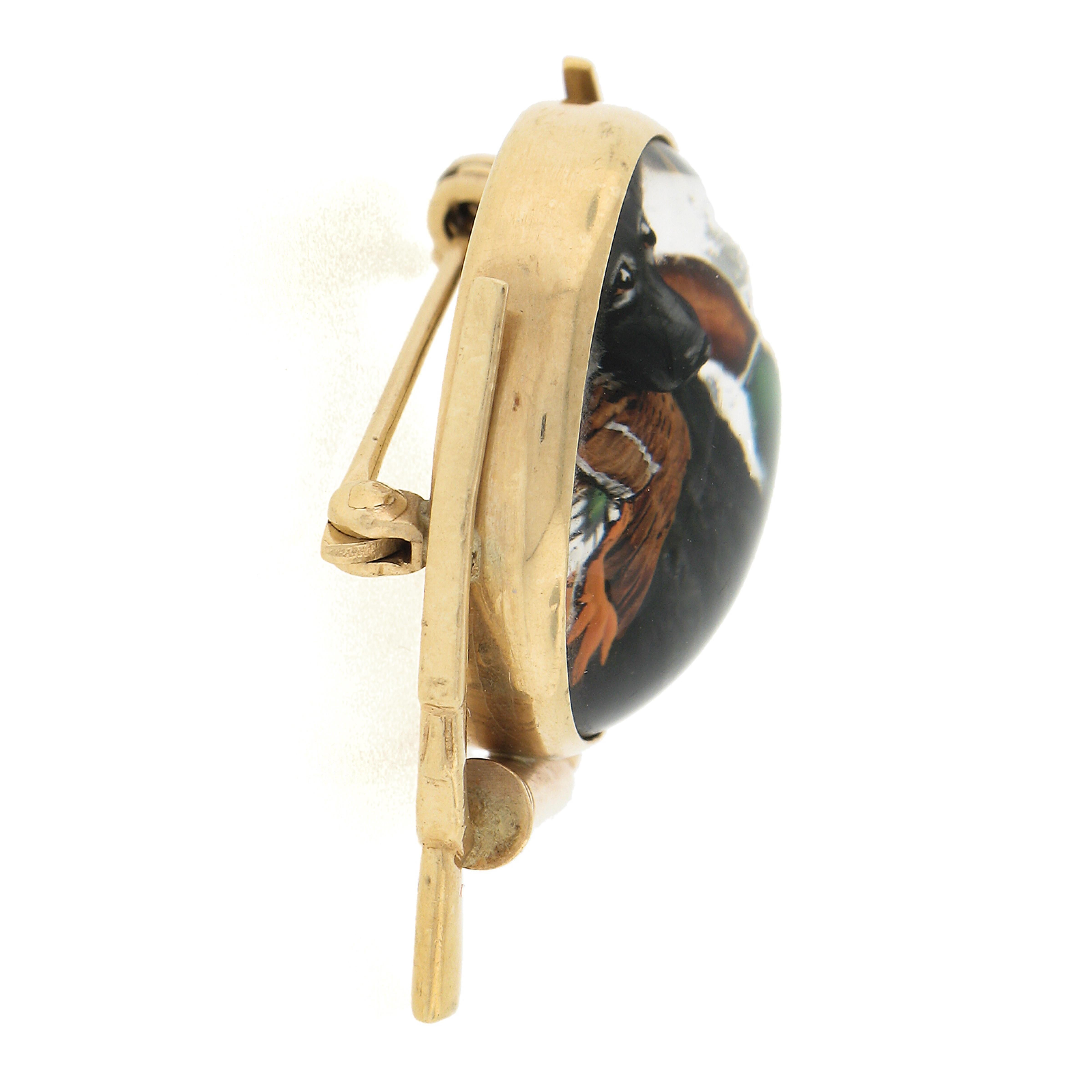 14Karat Gold Reverse Painted Intaglio Dog & Duck Rifle Frame Hunting Pin Brooch For Sale 1