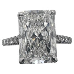 14k Gold Ring 3.56Ct. Lab Grown Radiant Cut Diamond With Side Diamonds 0.23 Ct.
