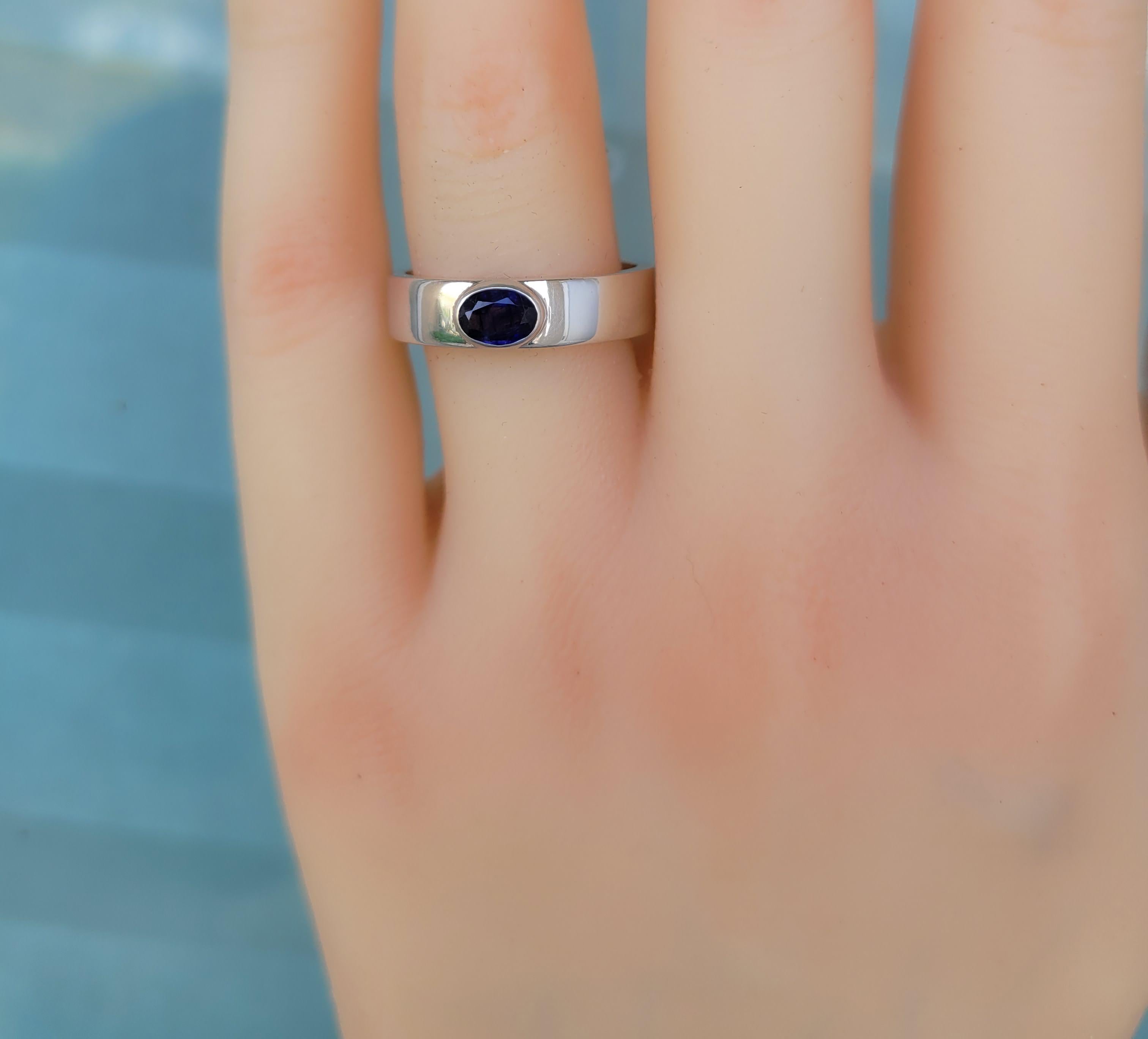 For Sale:  14k Gold Ring for Men with Blue Sapphire 3