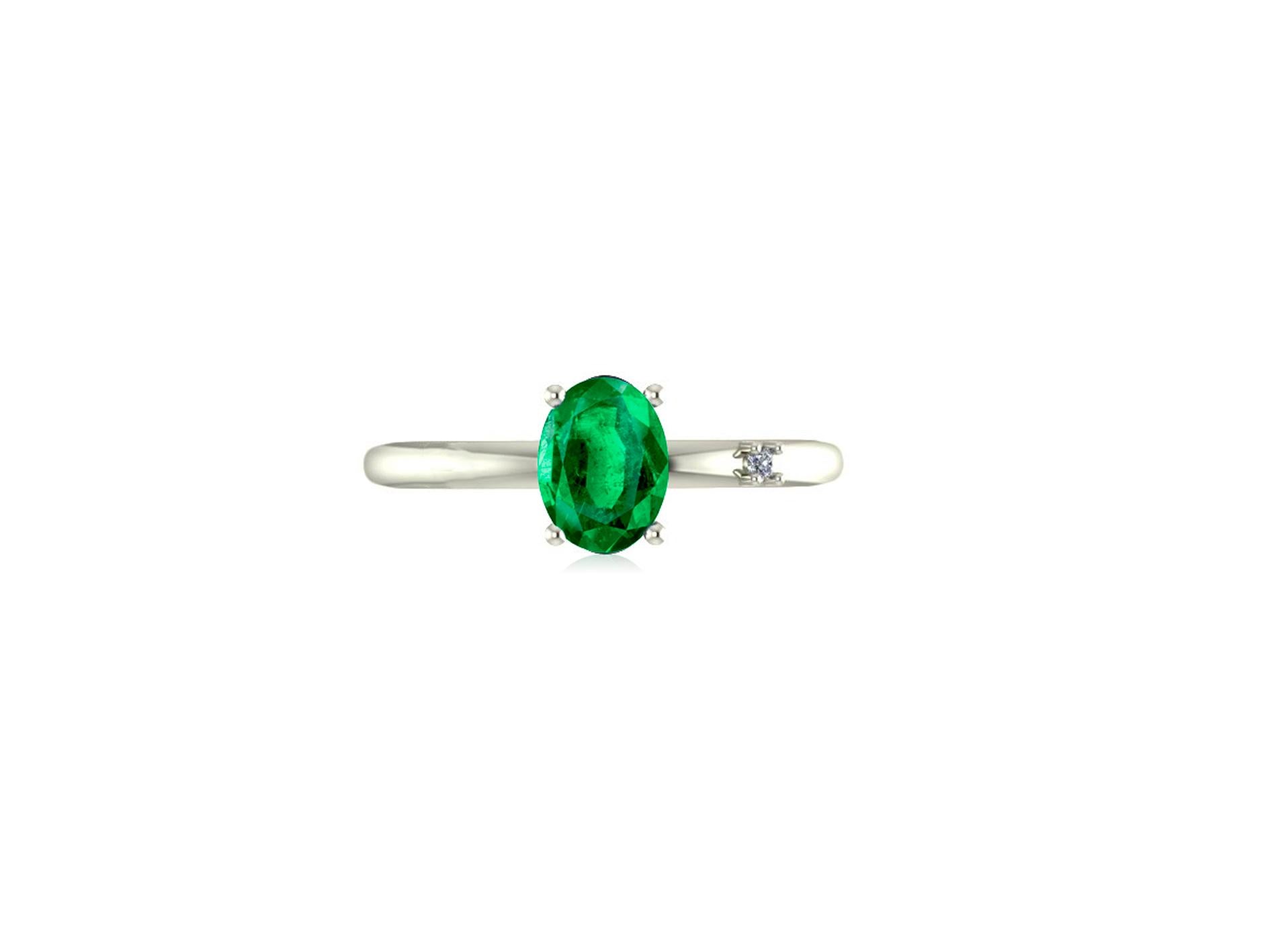 For Sale:  Emerald and diamond 14k gold ring. Minimalist emerald ring 7