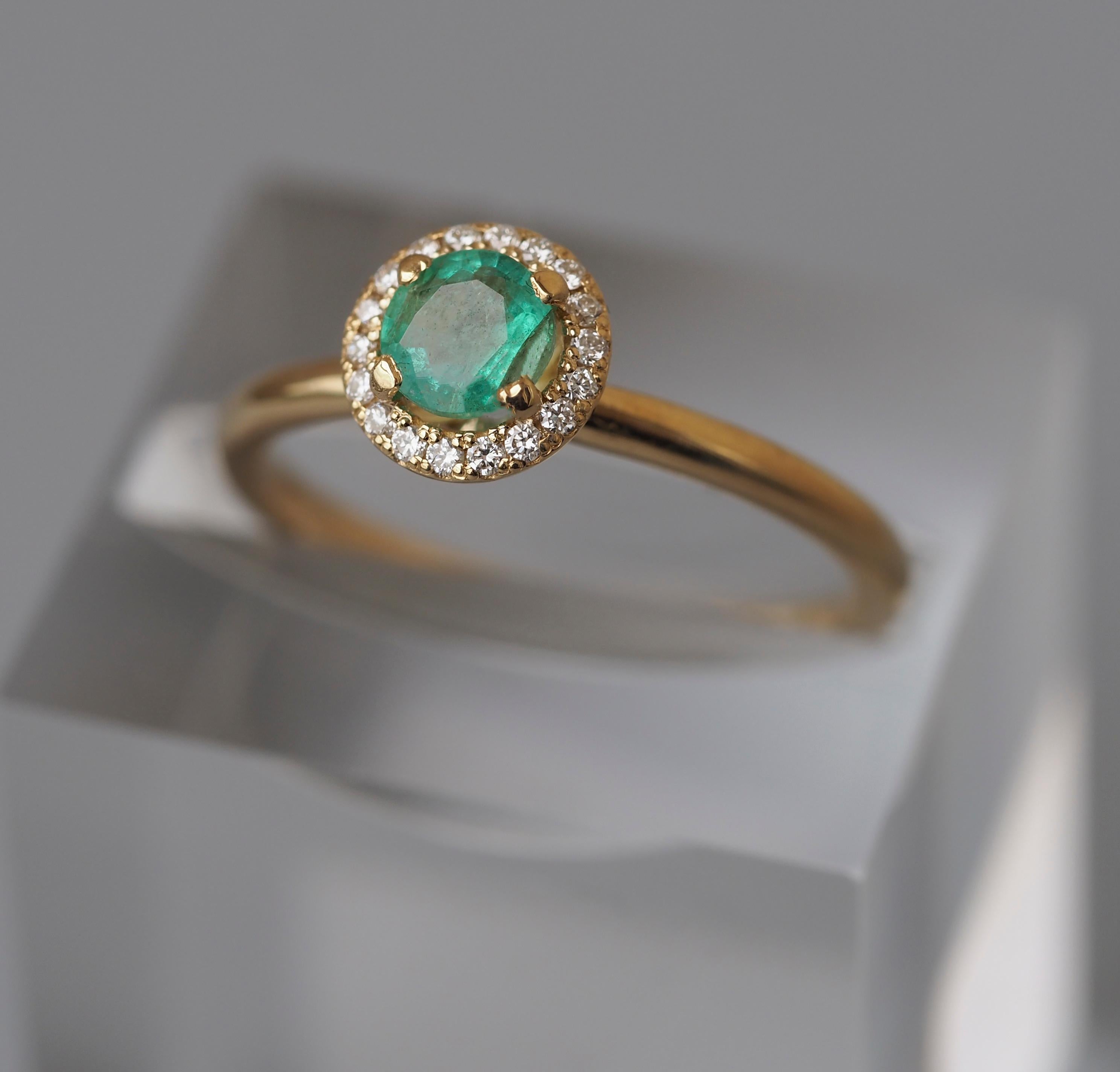 14k Gold Ring with Emerald and Diamonds, Emerald Halo Ring 4