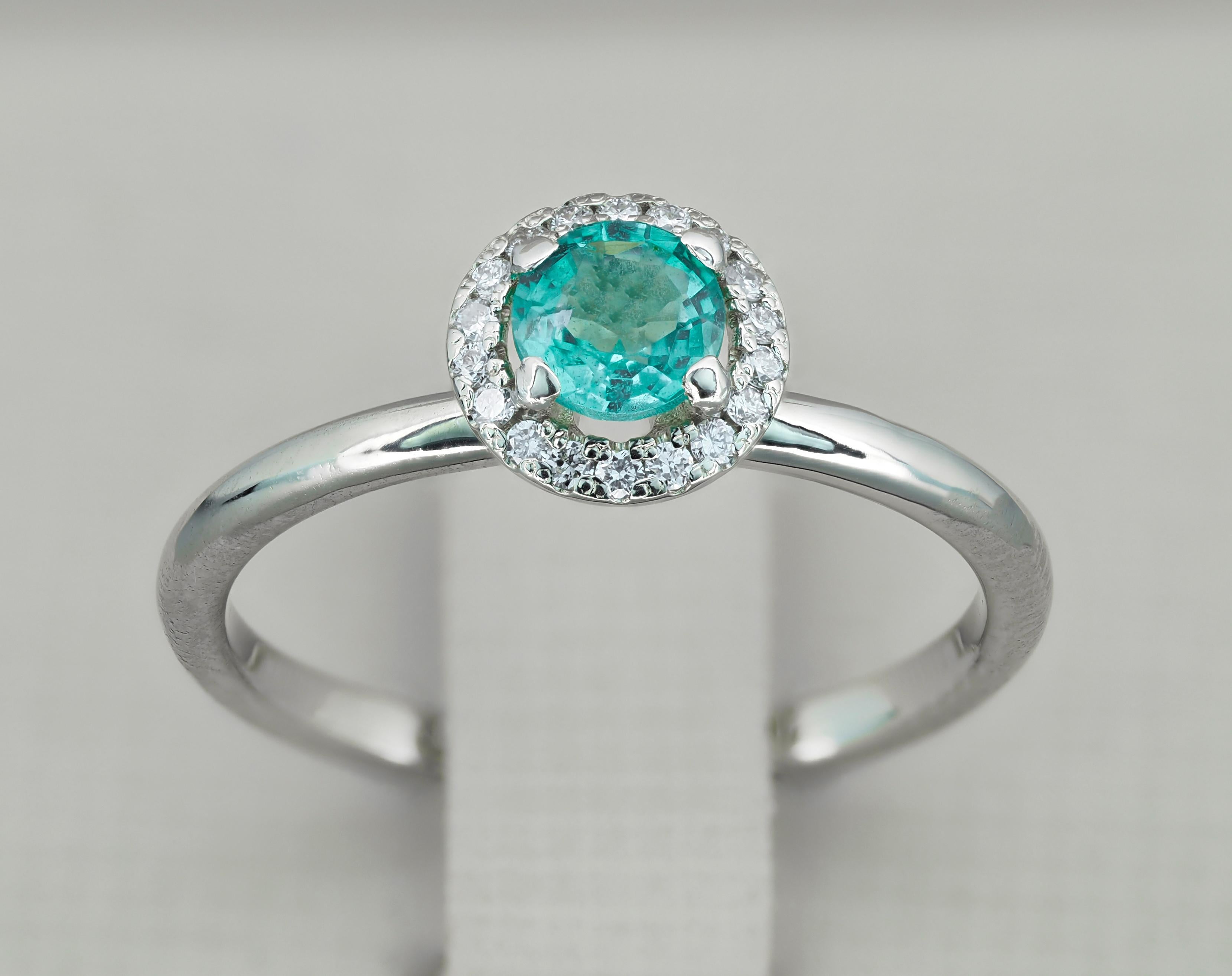 For Sale:  Emerald and Diamonds 14k gold ring.  Emerald Halo Gold Ring. 6