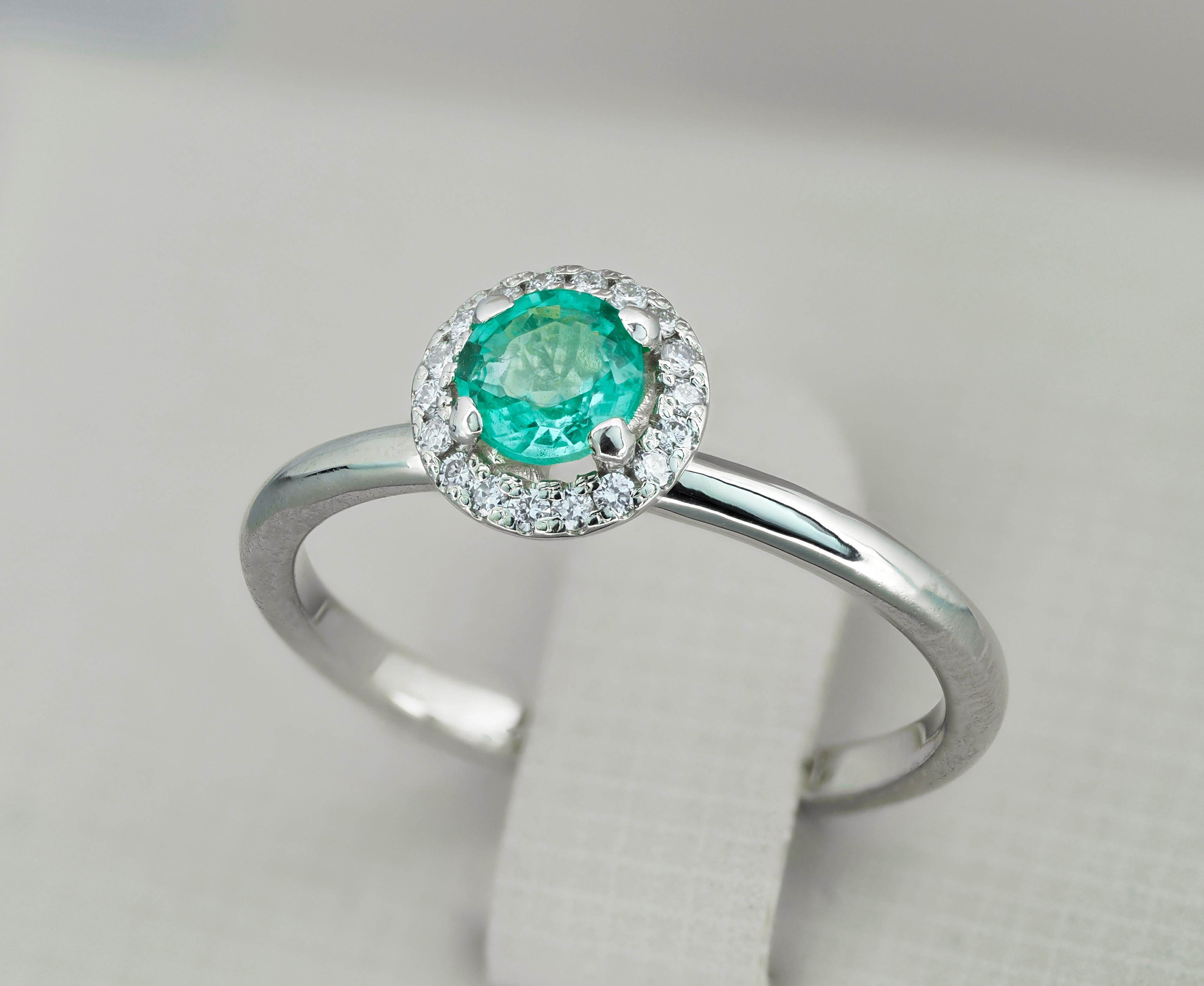 For Sale:  Emerald and Diamonds 14k gold ring.  Emerald Halo Gold Ring. 7