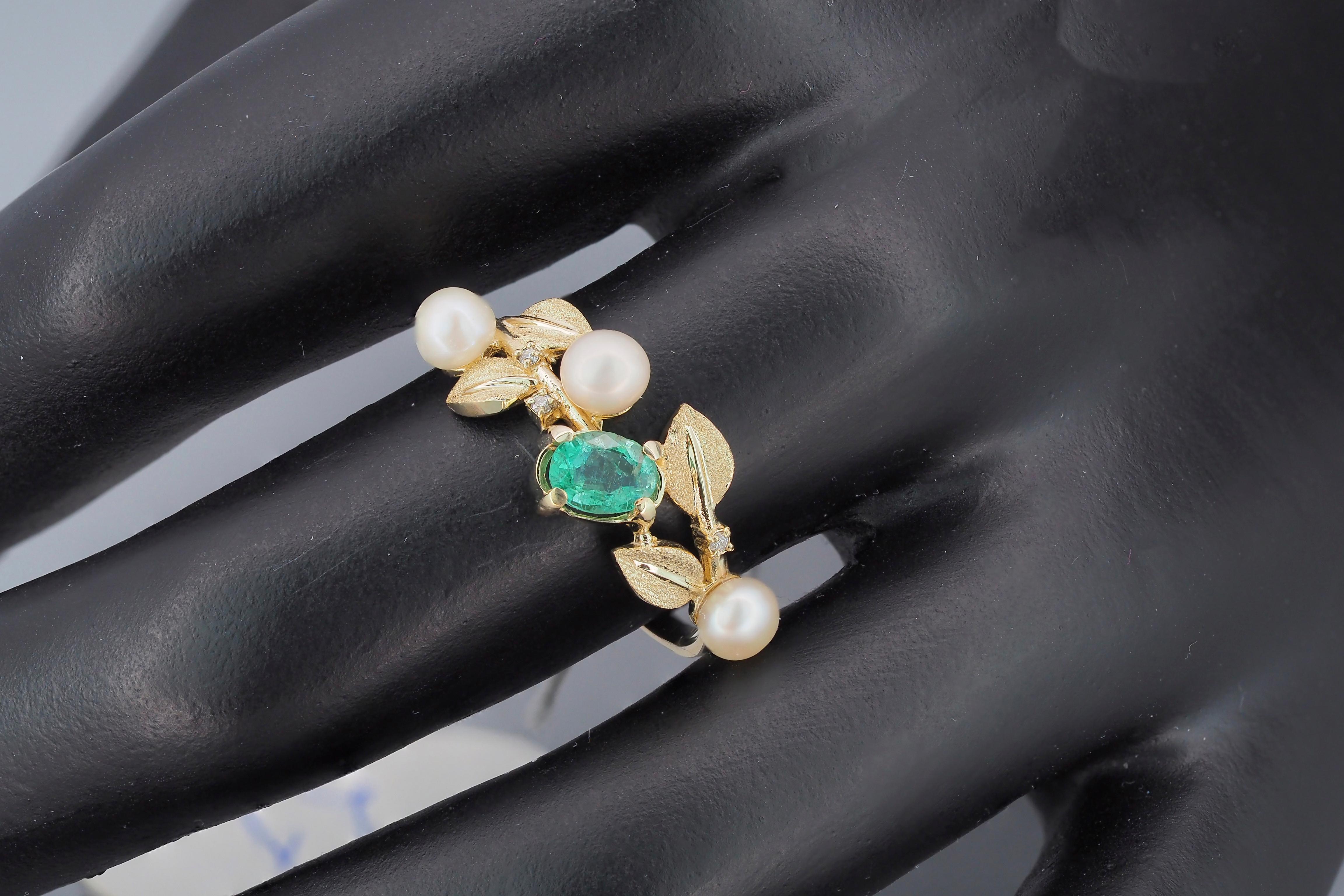 14k Gold Ring with Emerald, Pearls and Diamonds In New Condition In Istanbul, TR