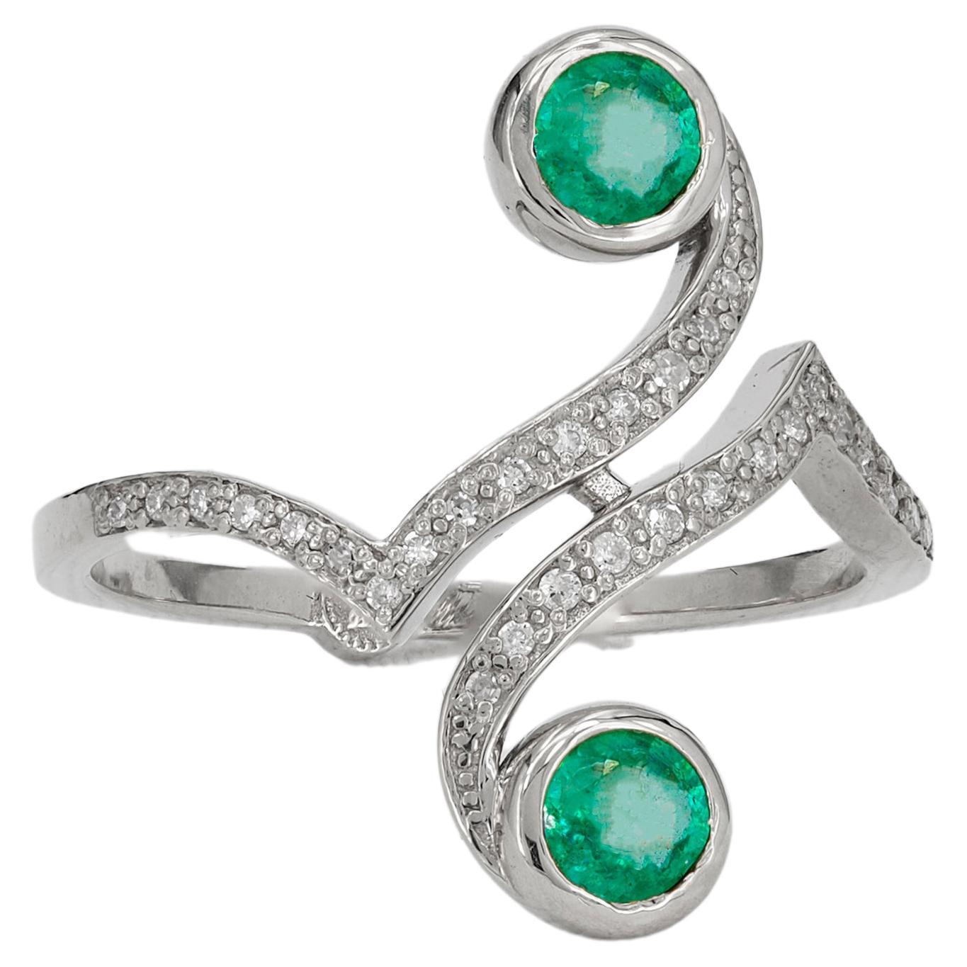 14k Gold Ring with Emeralds and Side Diamonds