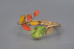 Autumn ring: peridot and enamel