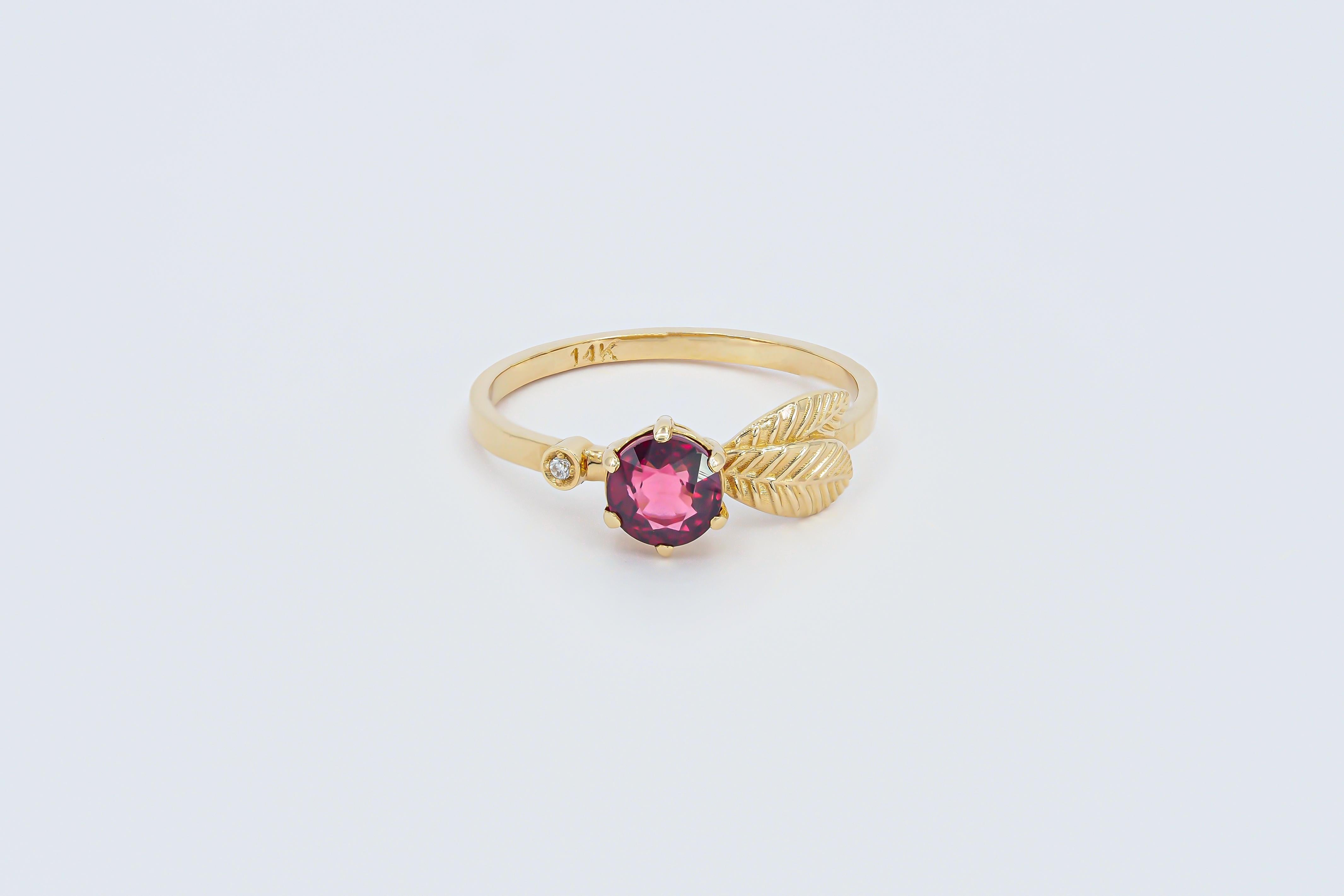 For Sale:  14k Gold Ring with Garnet and Diamonds 2