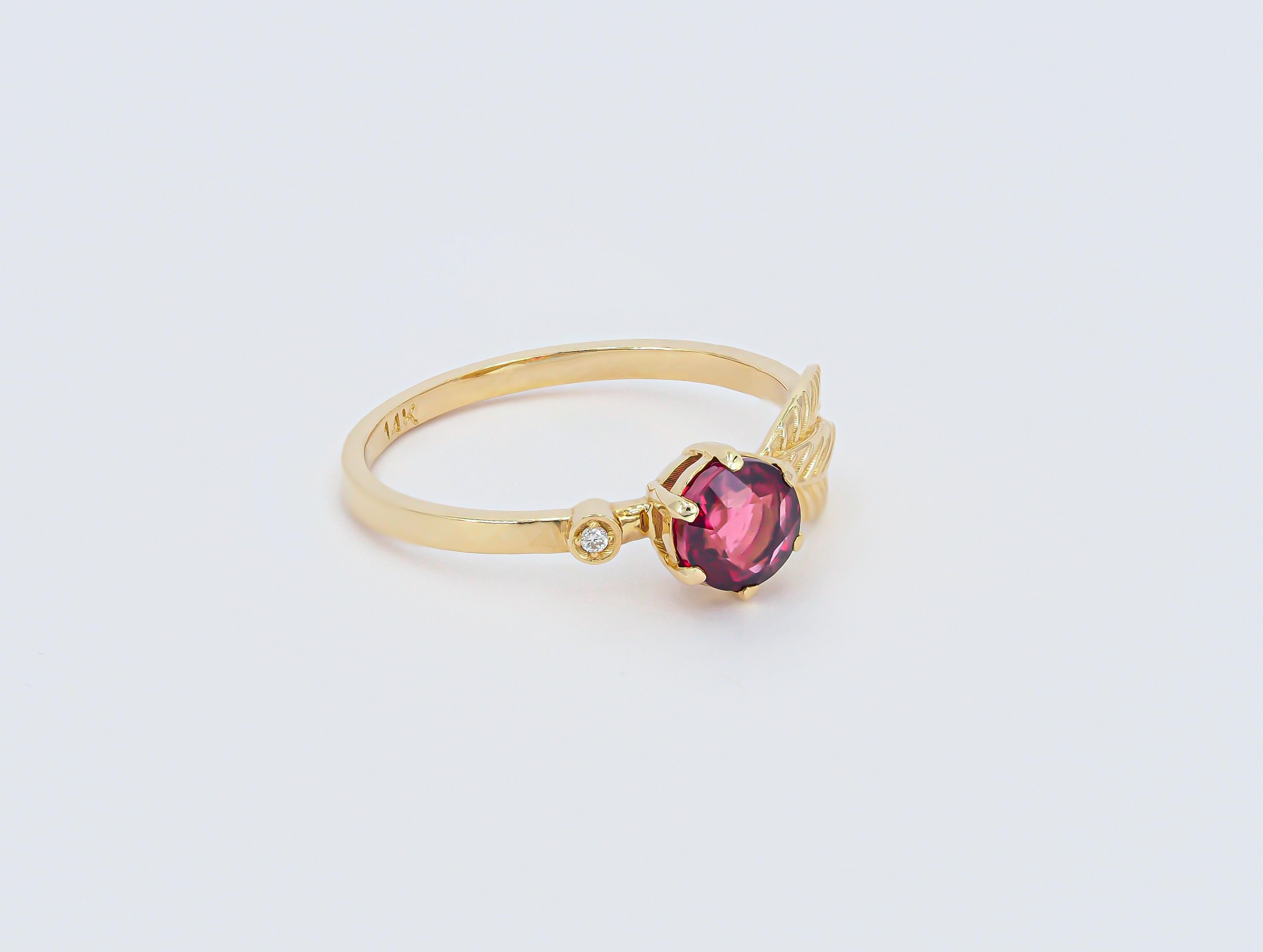 For Sale:  14k Gold Ring with Garnet and Diamonds 3