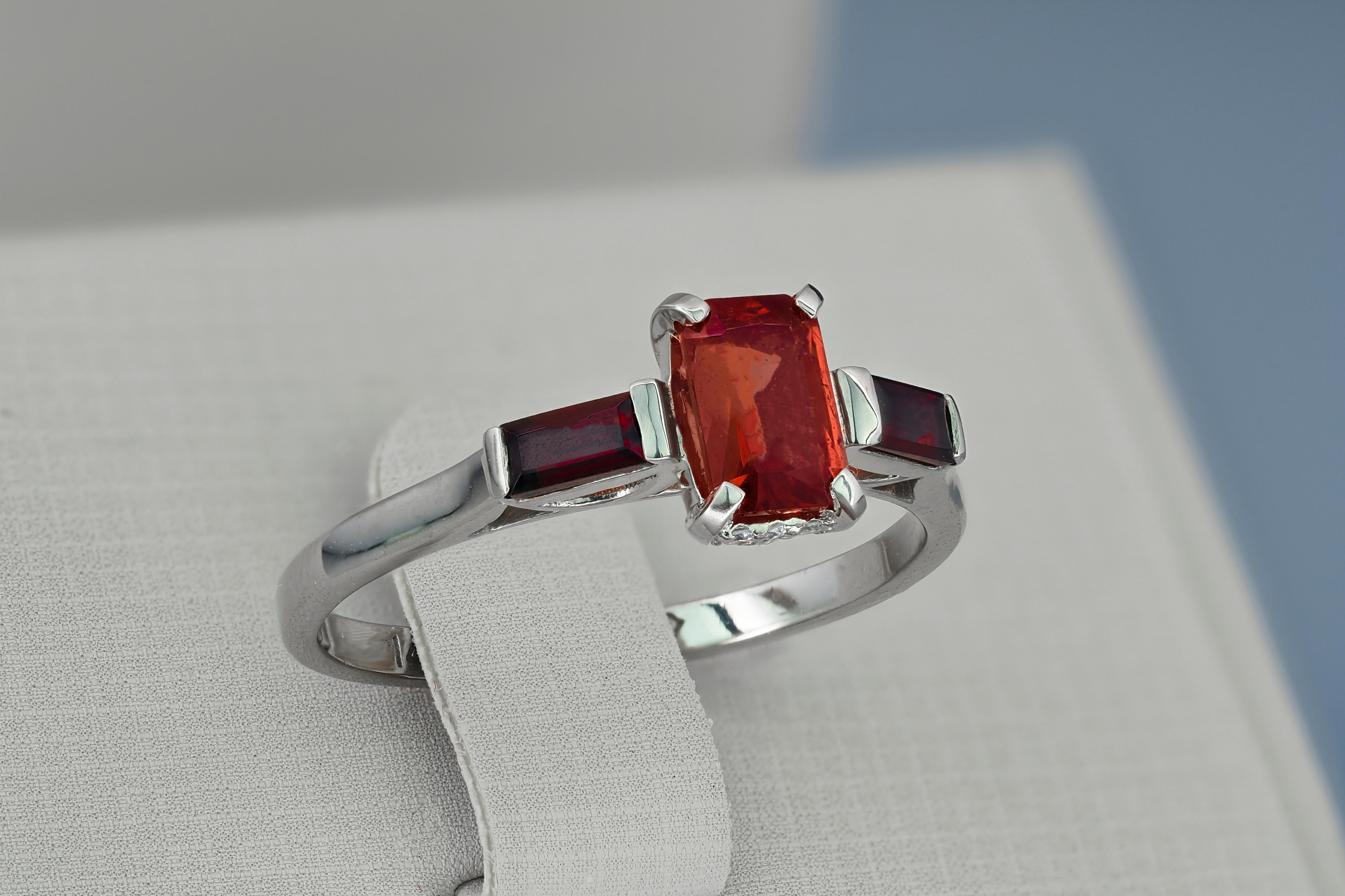 For Sale:  Garnet and diamonds 14k gold ring 5
