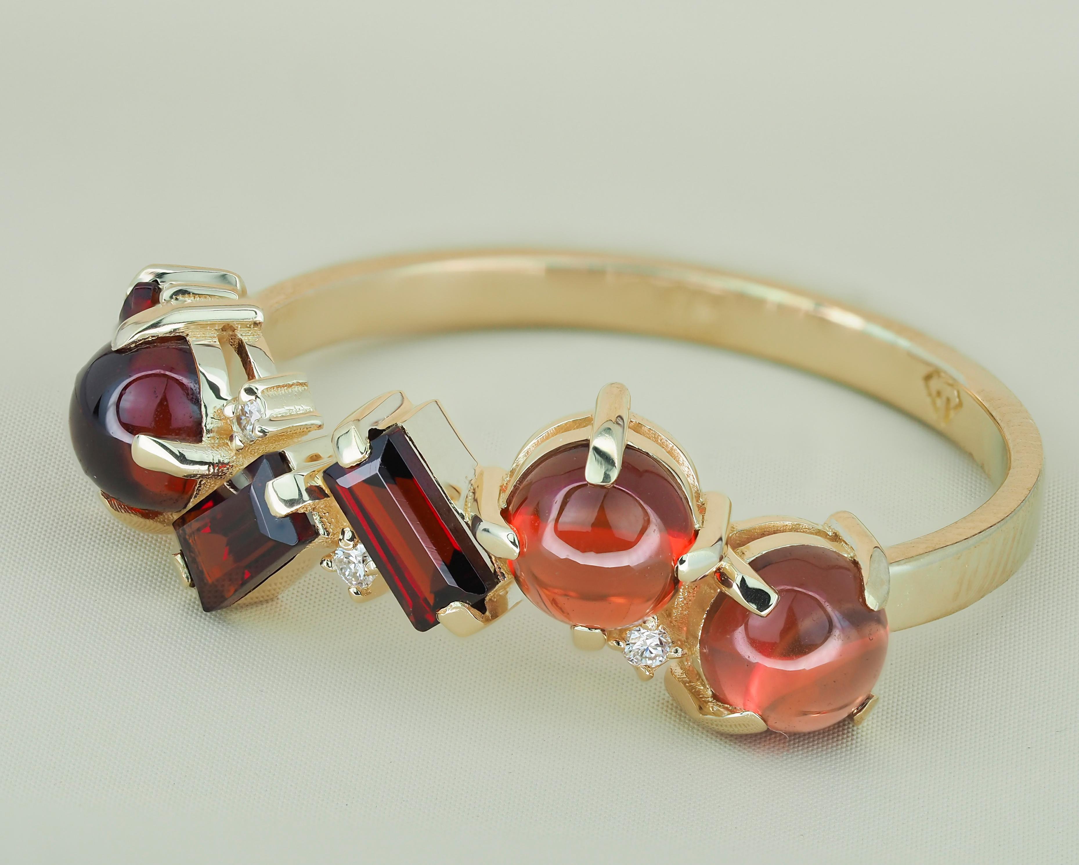 For Sale:  Garnets and Diamonds 14k gold ring 5