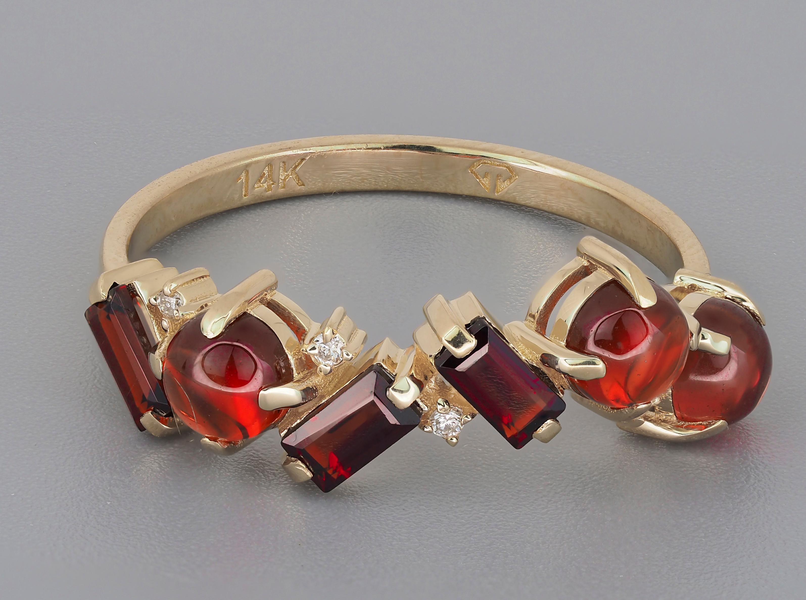 For Sale:  Cluster 14k gold ring with garnets 7