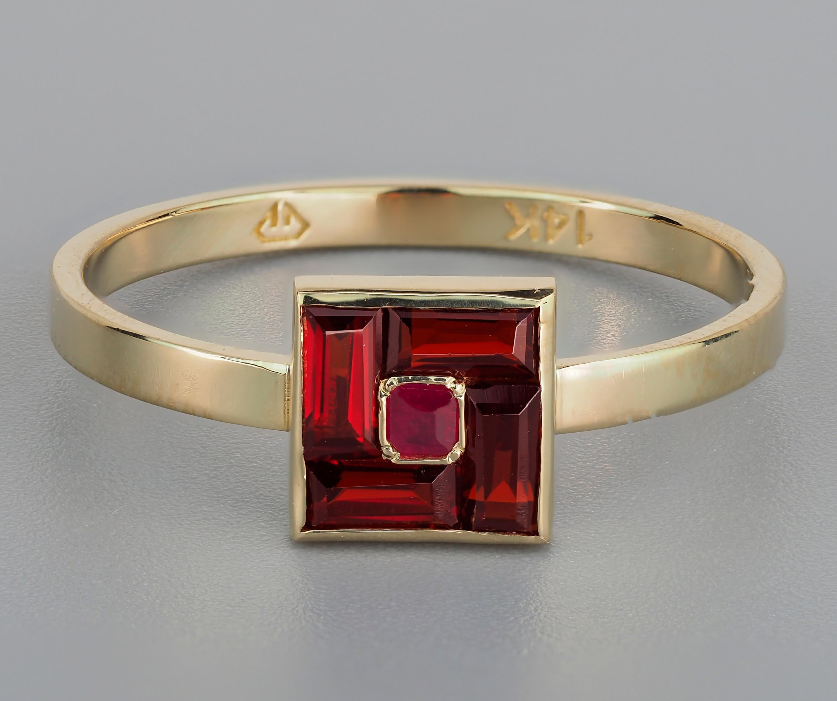 For Sale:  Baguette garnet 14k gold ring 4