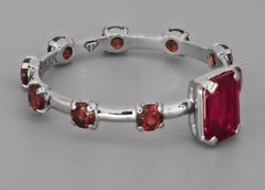 14k Gold Ring with Garnets