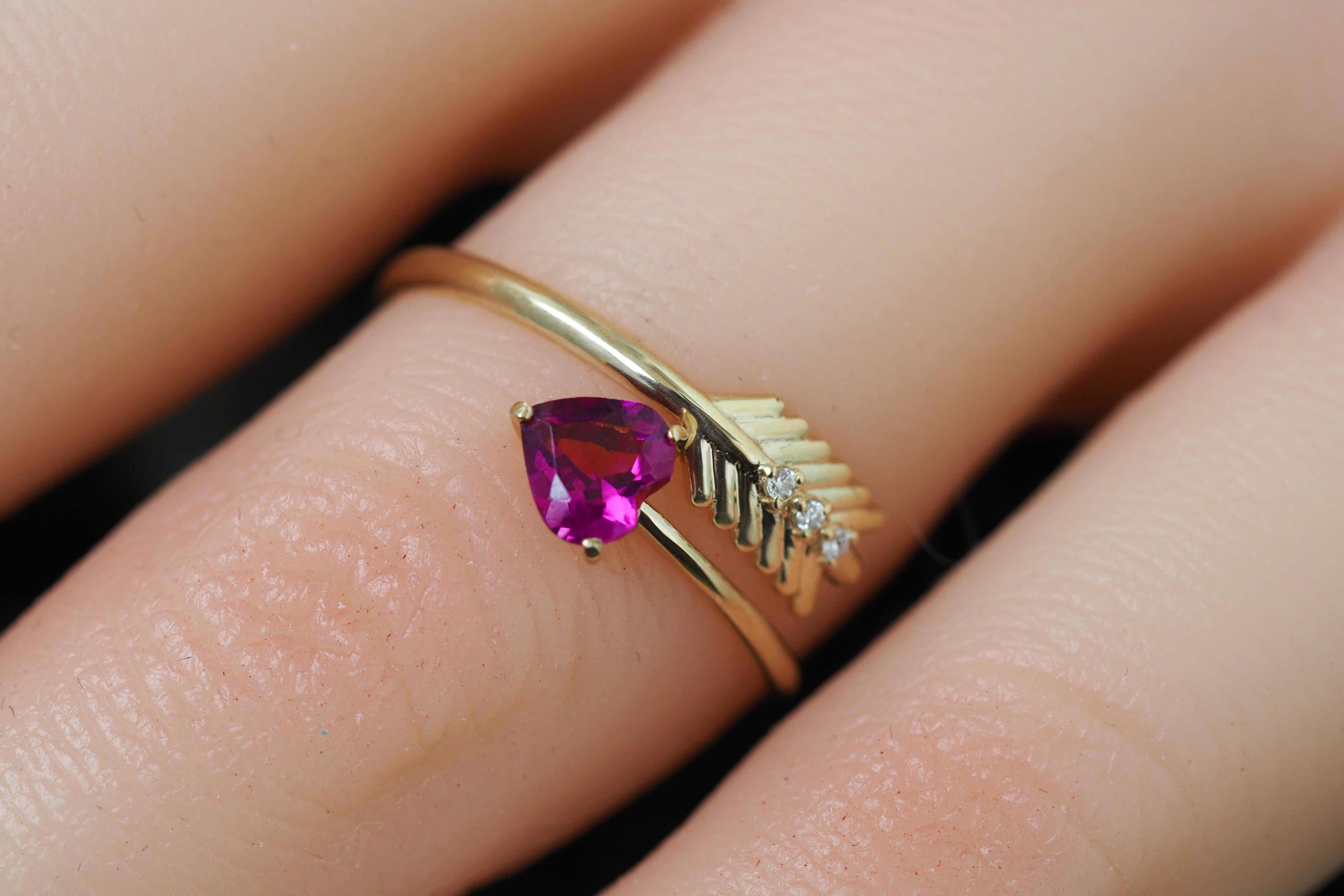 For Sale:  14k Gold Ring with Heart Garnet, Heart and Arrow Gold Ring with Diamonds 11