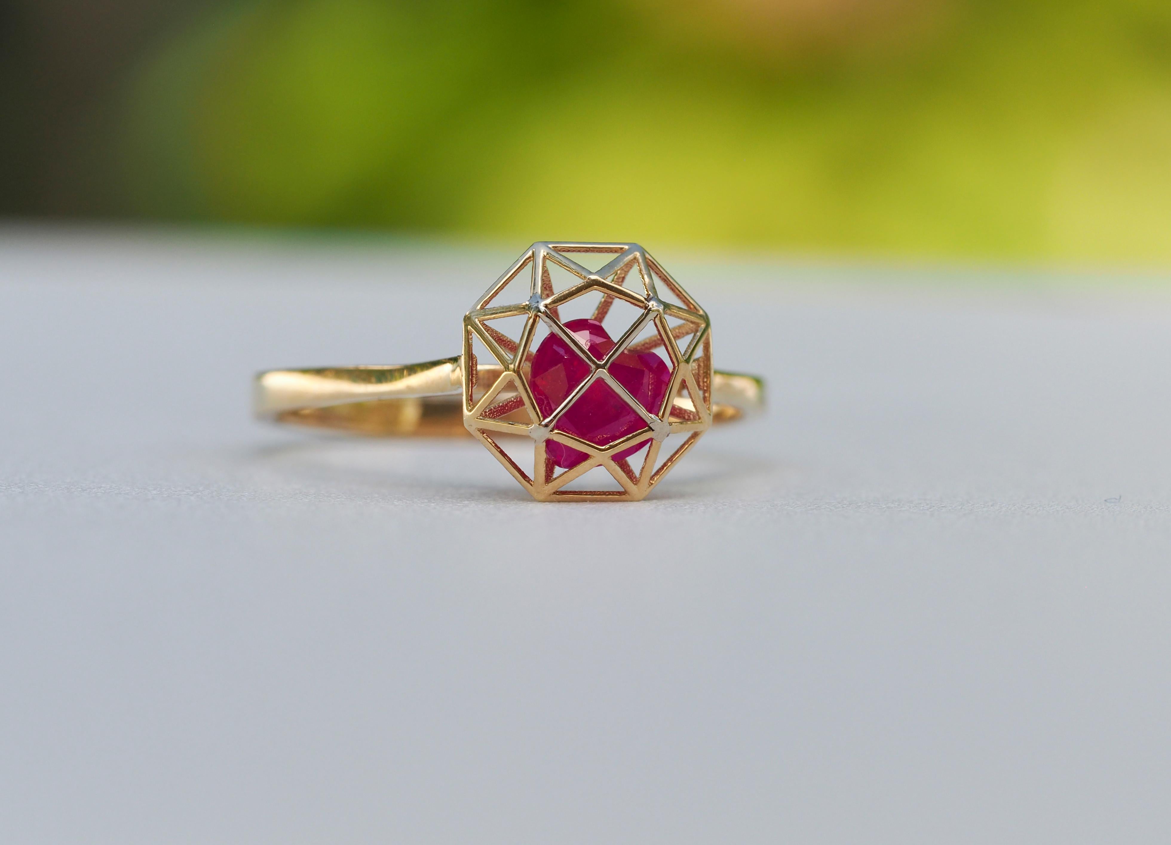 En vente :  Bague en or 14 carats avec cœur en rubis. Bague en rubis, pierre de naissance de juillet. Bague d'amour 9