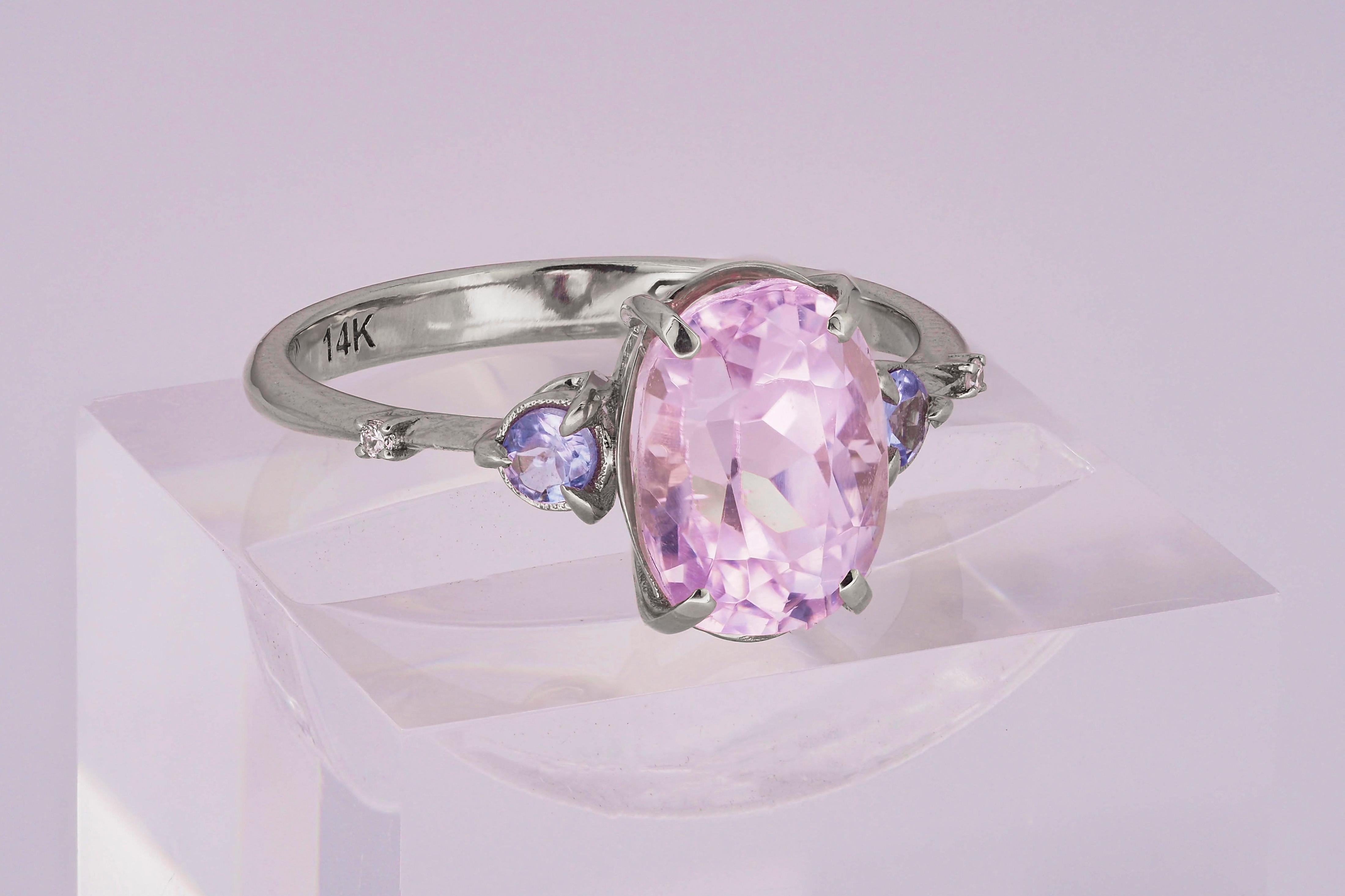 For Sale:  14k Gold Ring with Kunzite, Side Tanzanites and Diamonds 7