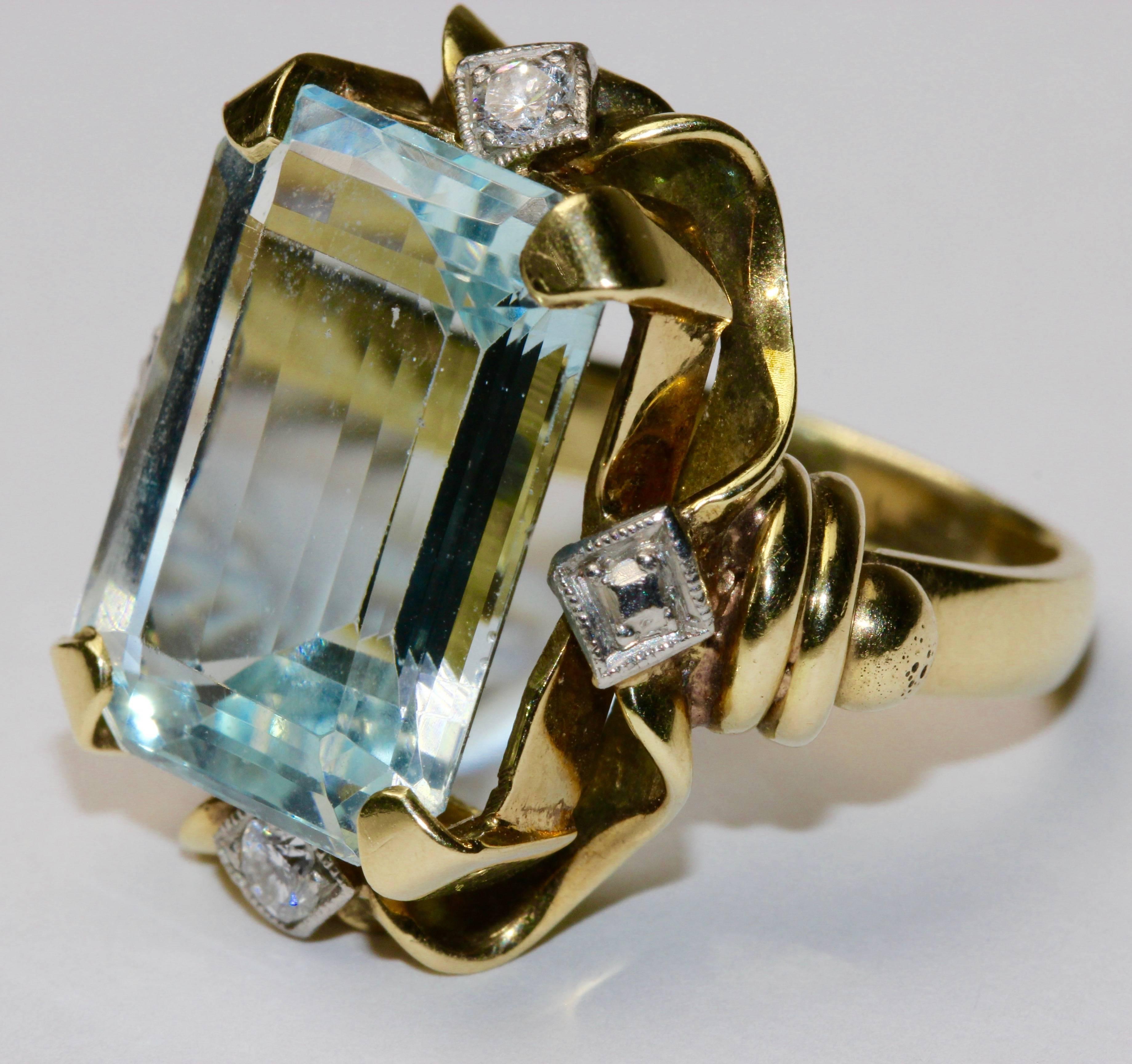 14K gold ring with large aquamarine and two brilliants 1