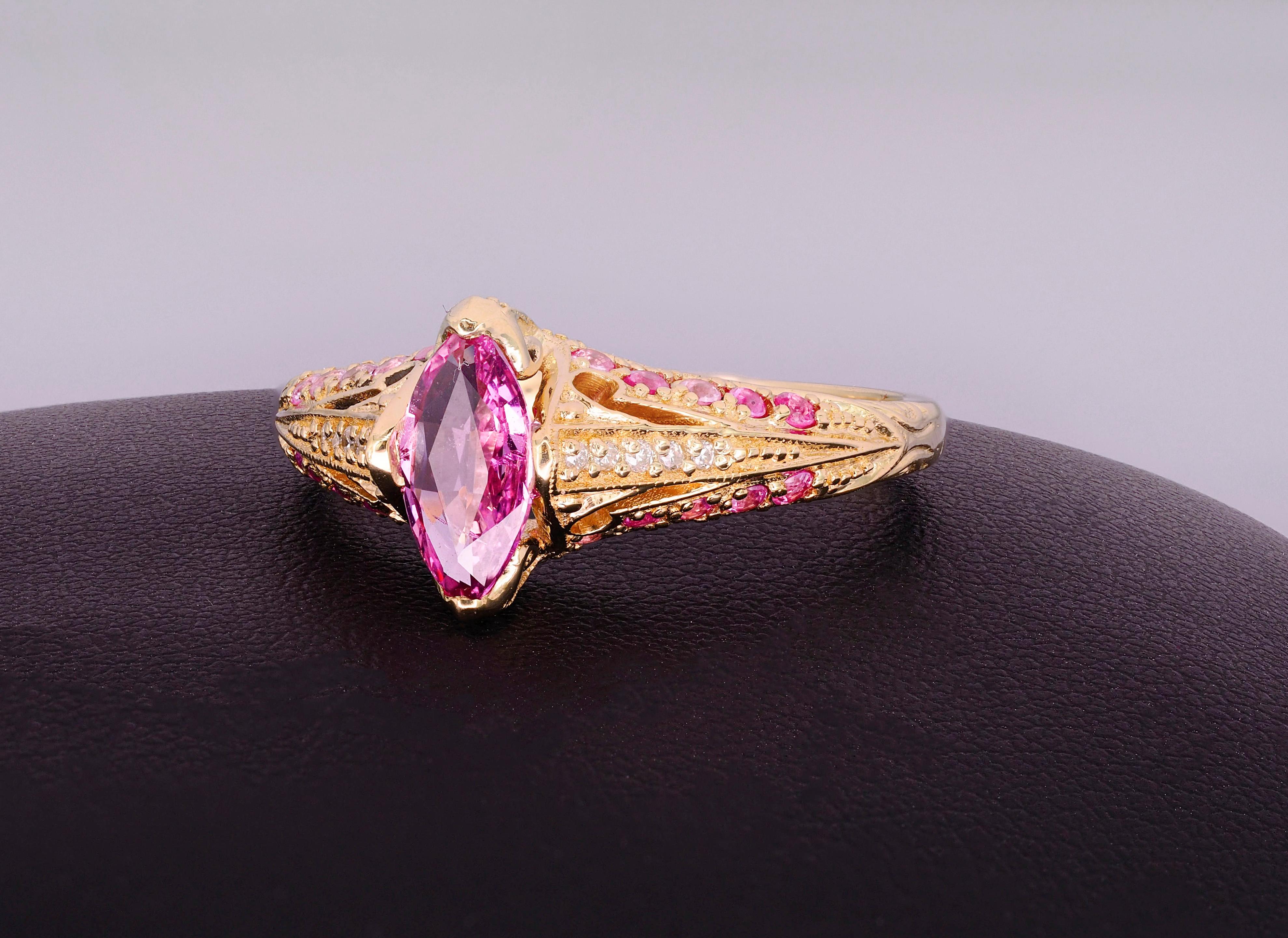 14k gold ring with marquise cut sapphire side diamond and sapphires In New Condition For Sale In Istanbul, TR