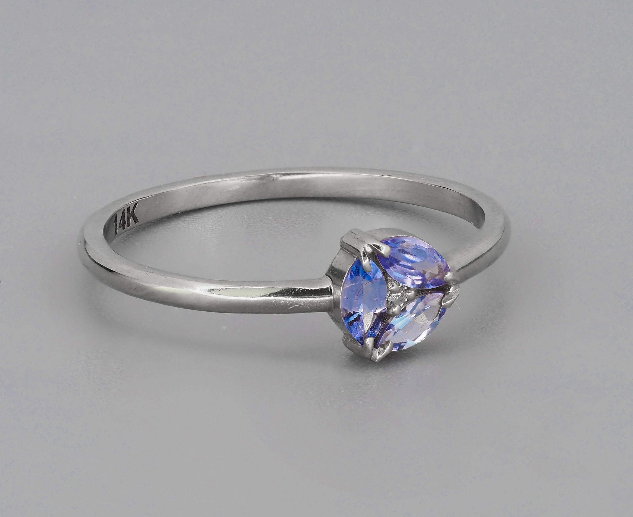For Sale:  14k Gold Ring with Marquise Tanzanite and Diamonds 3