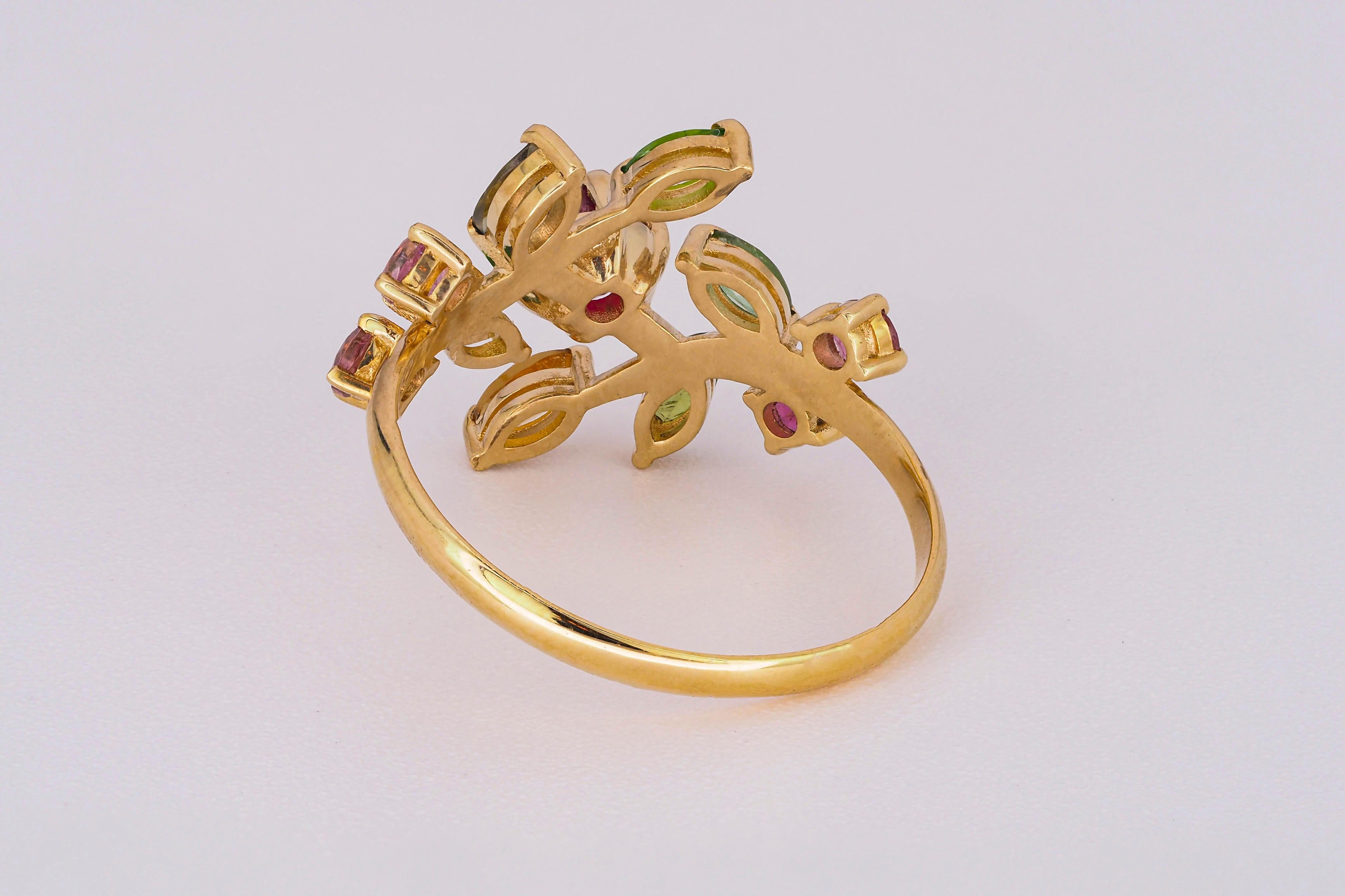 14k Gold Ring mit natürlichem Rubin, Turmalinen und Saphiren, Juli Geburtsstein Ring im Zustand „Neu“ in Istanbul, TR