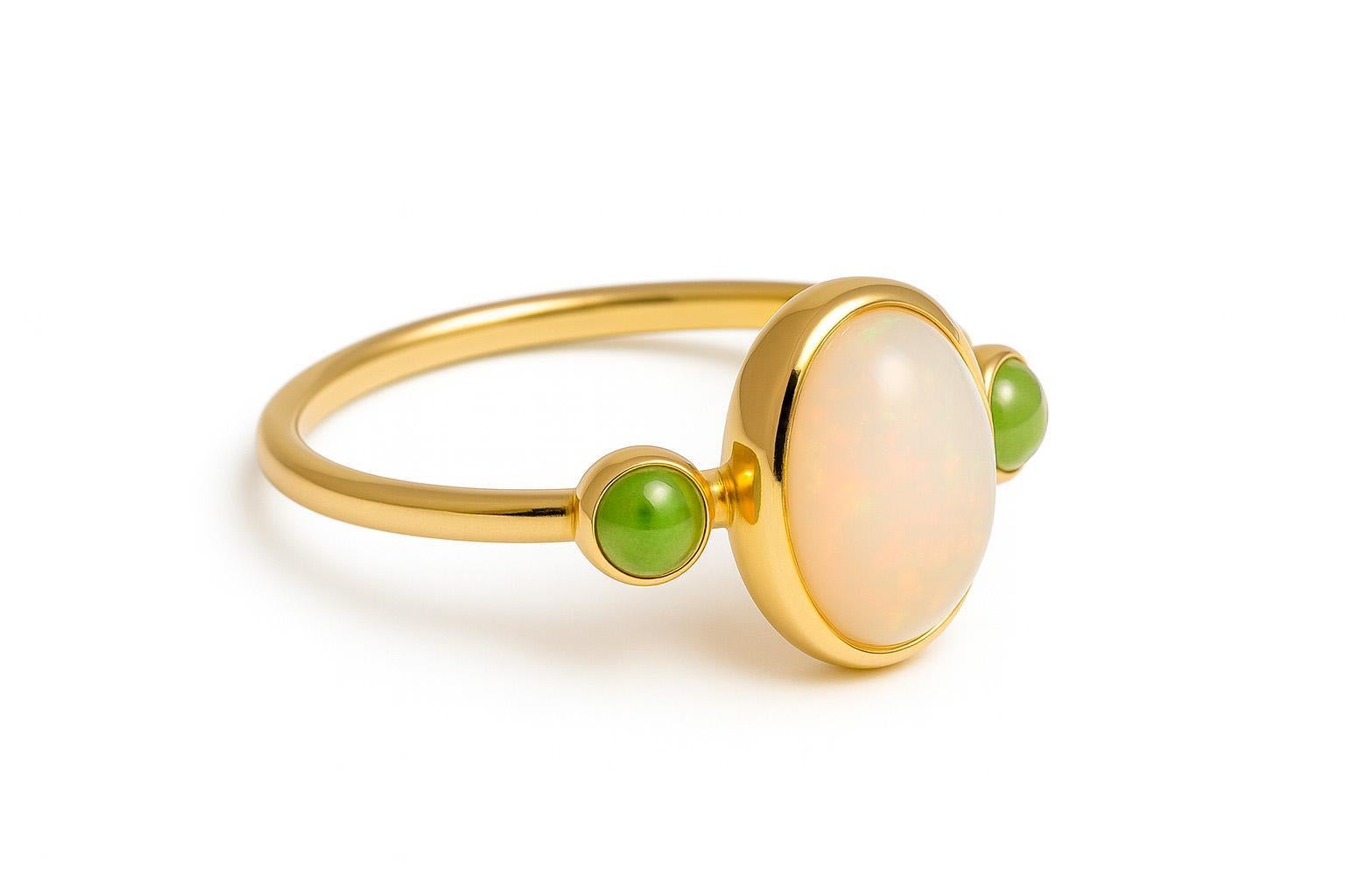 Im Angebot: 14k Goldring mit Opal-Cabochon und Peridot () 6