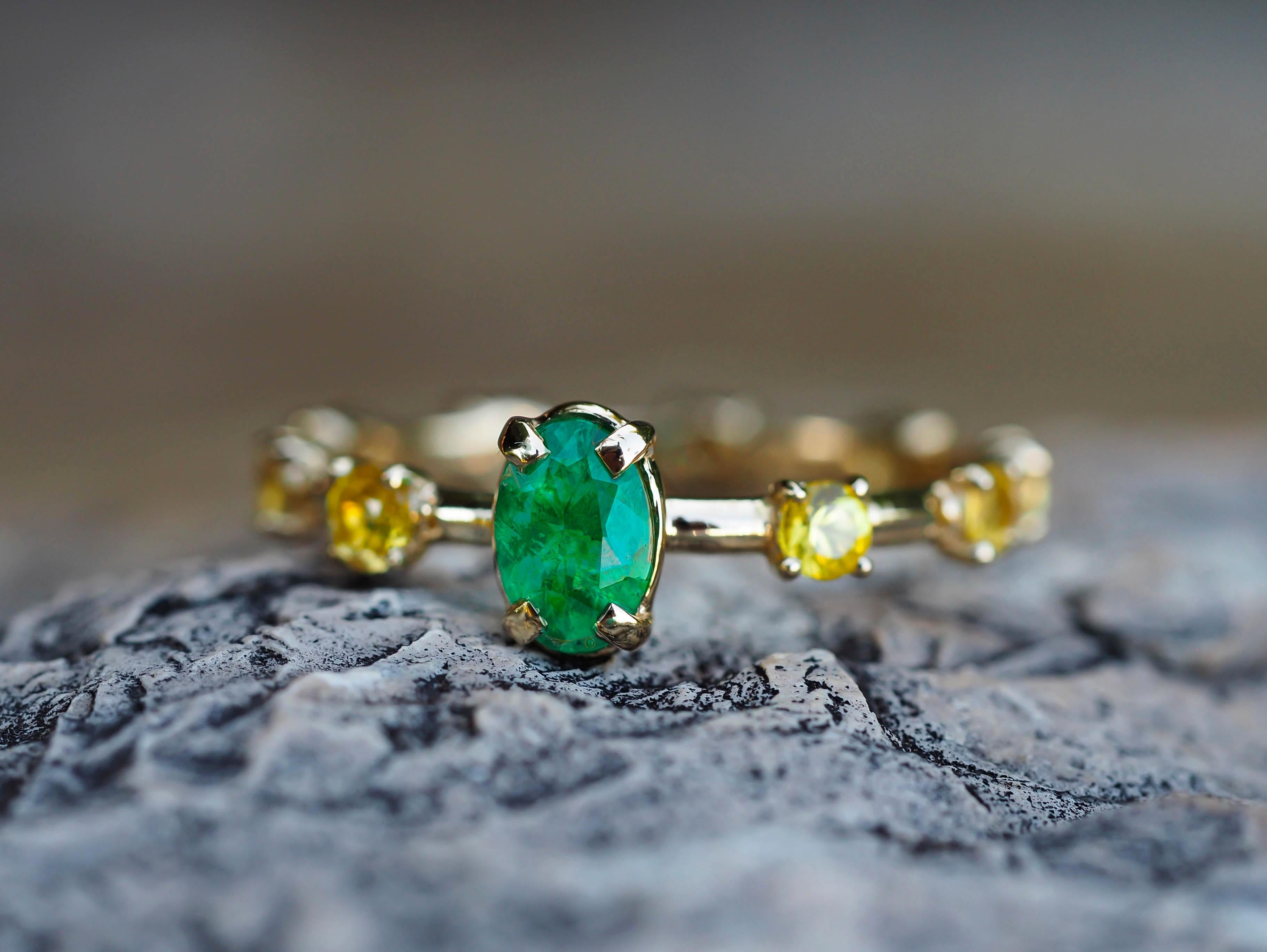 Im Angebot: 14k Gold Ring mit ovalem Smaragd und Saphir, Ewigkeitsring () 8