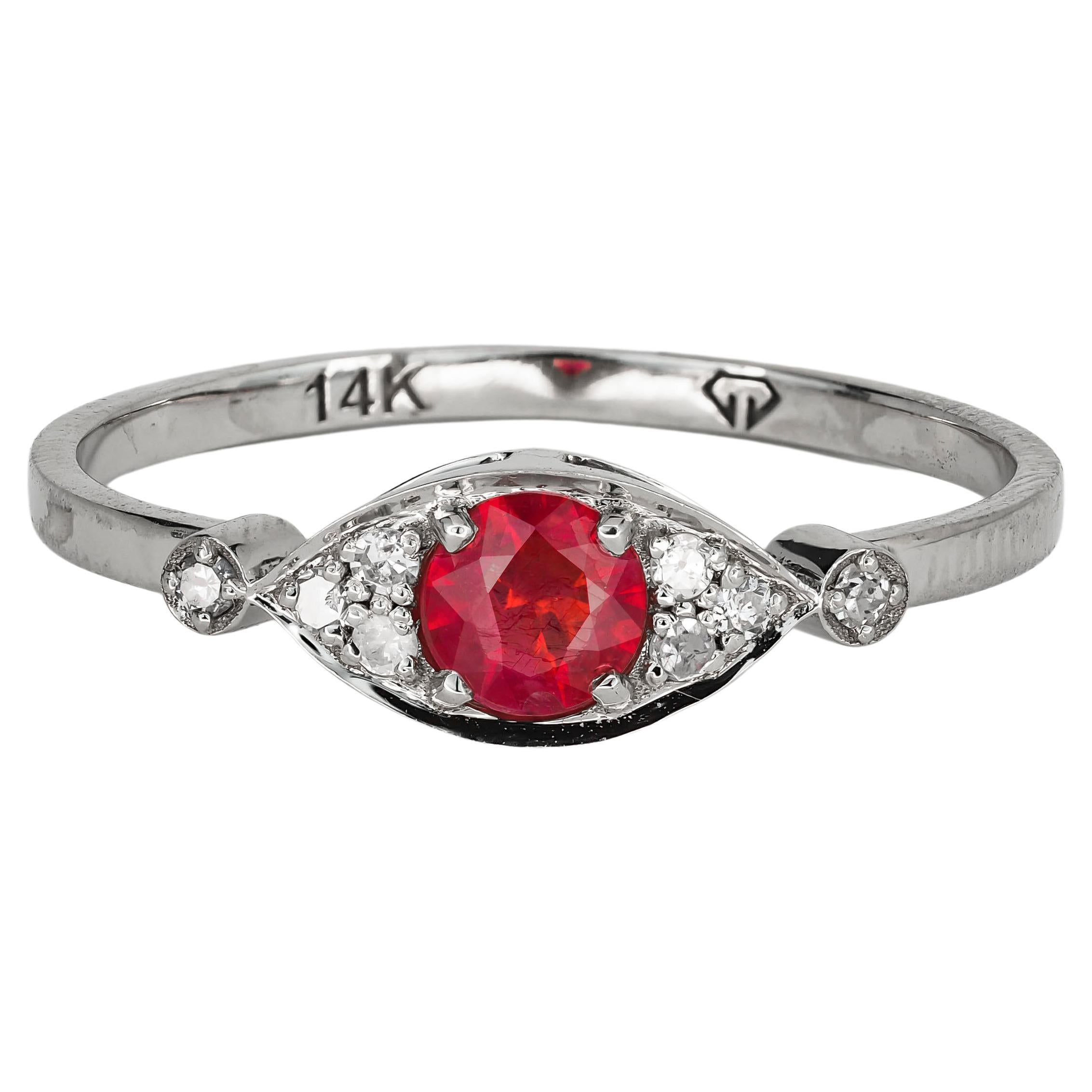 Bague en or 14 carats avec rubis et diamants.  Bague Evel Eye en or