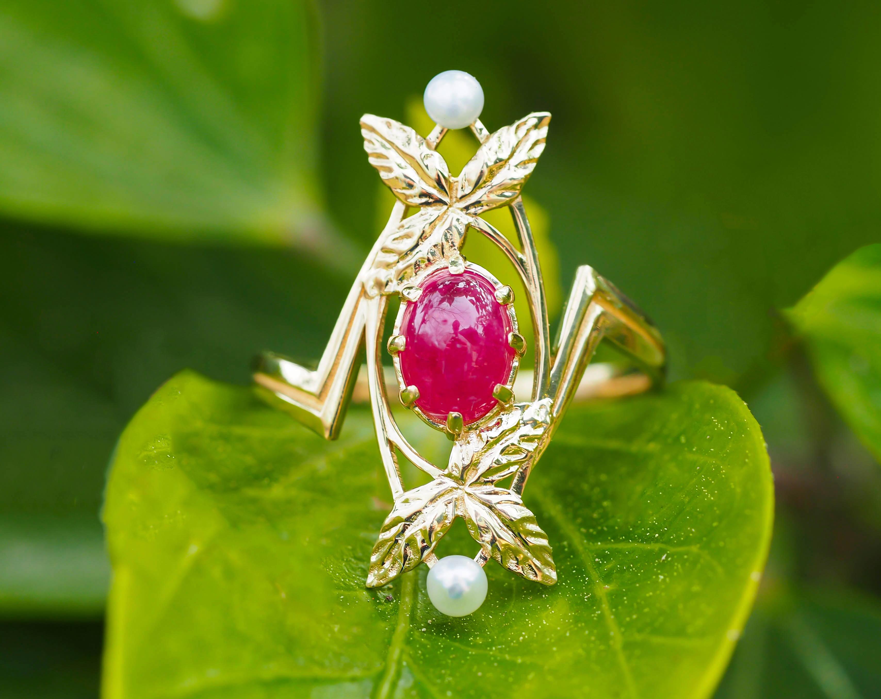 14k Gold Ring with Ruby and Pearls, Vintage Style Ring with Ruby 2