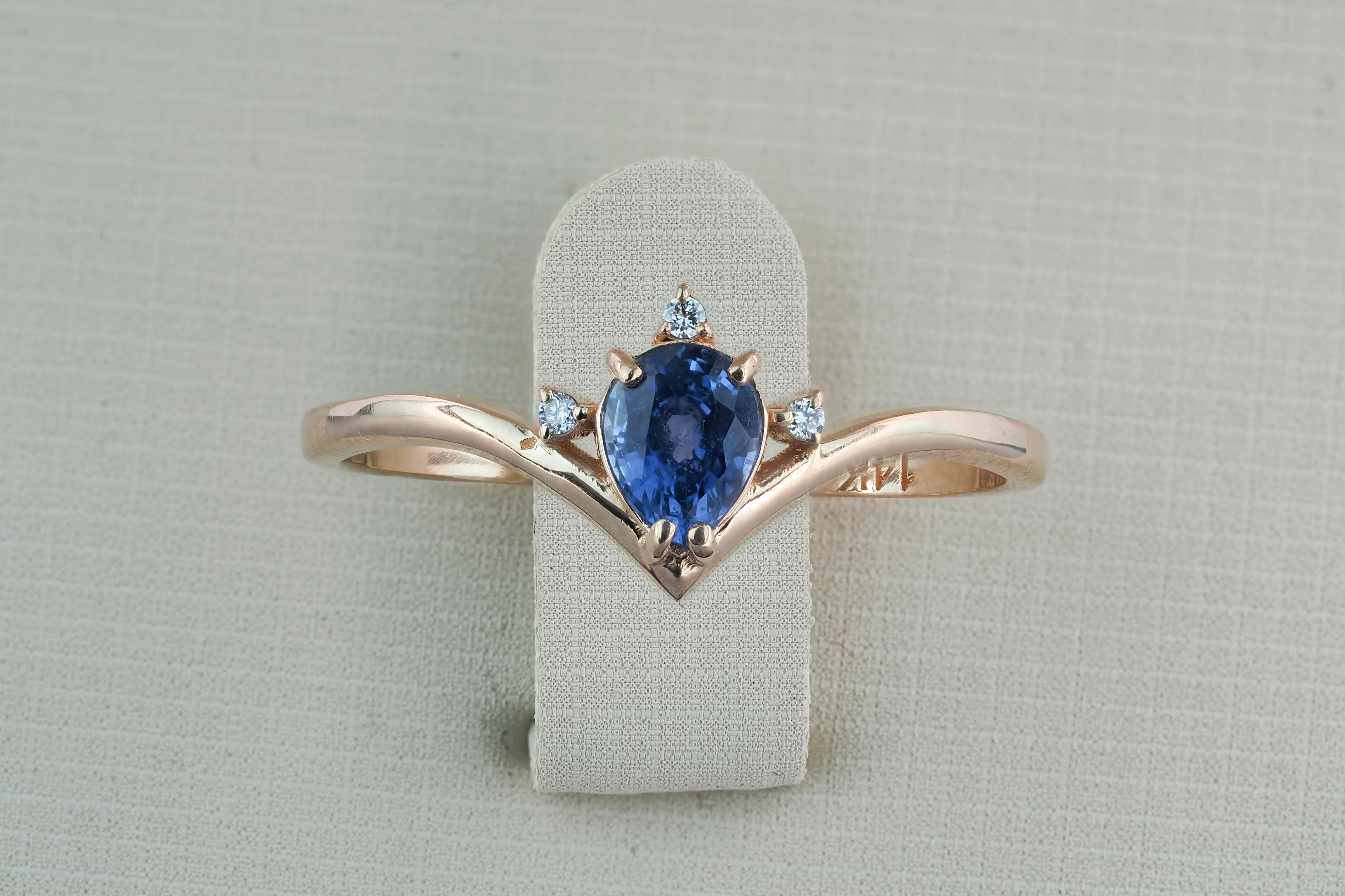 For Sale:  14k Gold Ring with Sapphire and Diamond 8