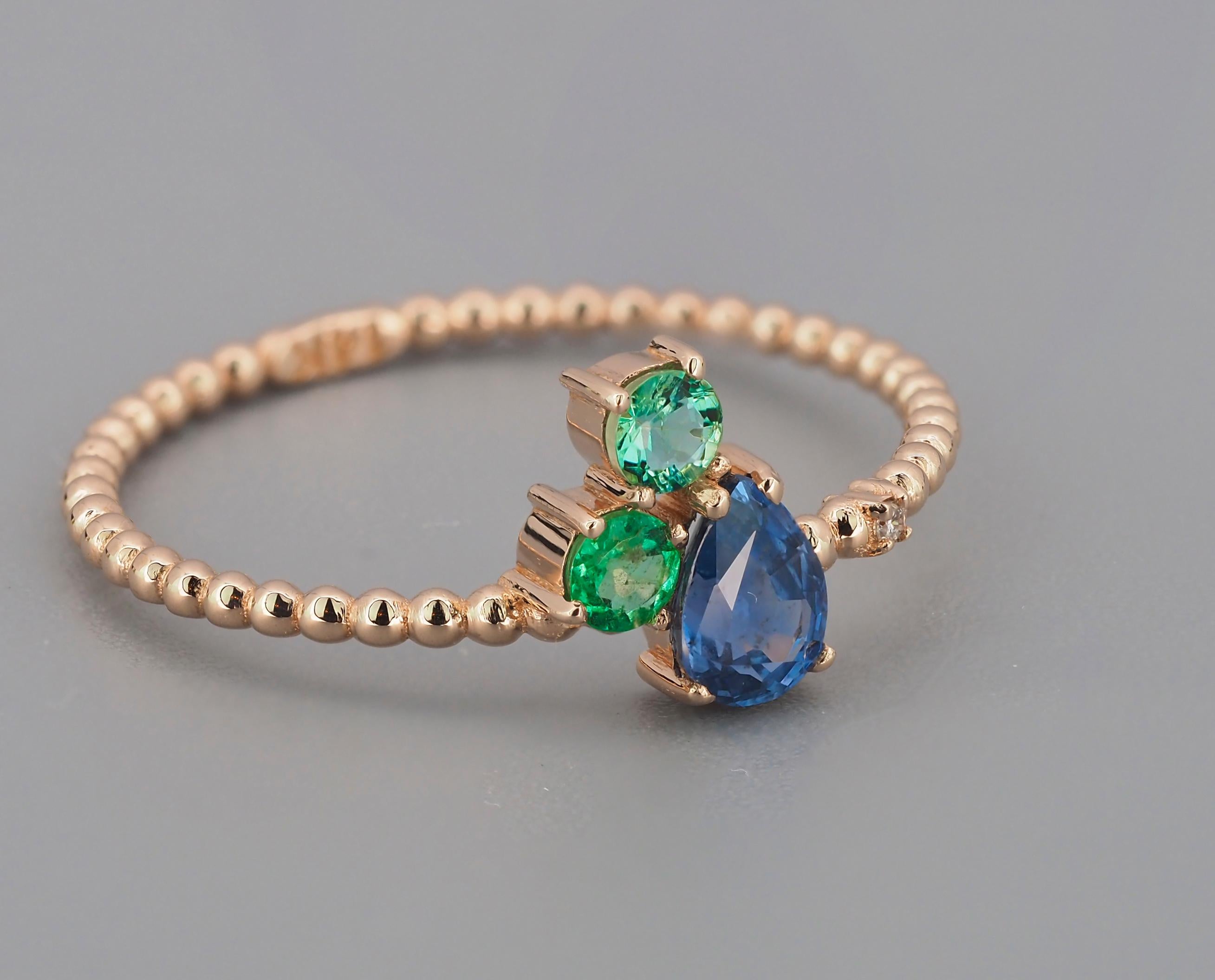 For Sale:  Pear sapphire 14k gold ring 4