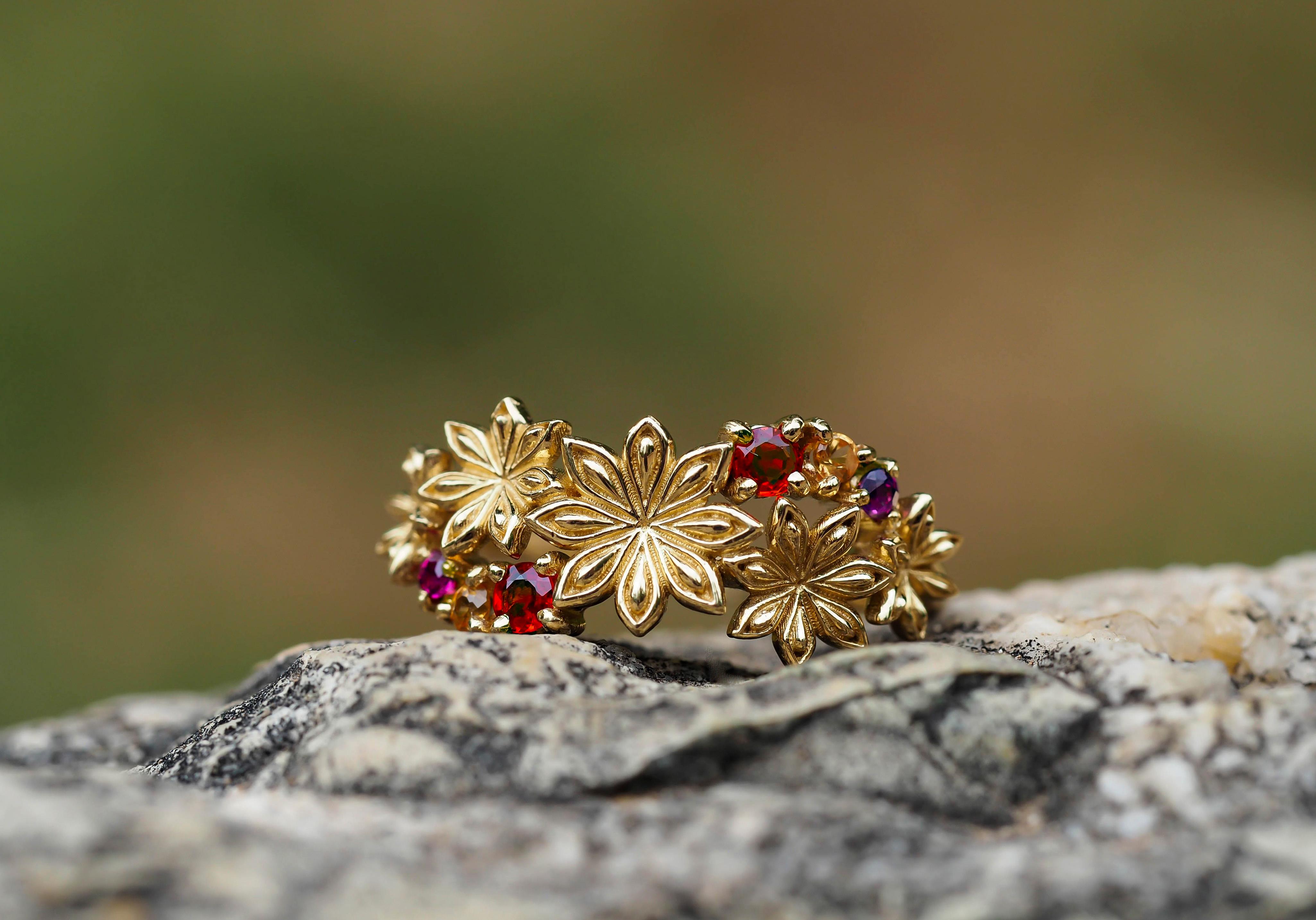 For Sale:  14k Gold Ring with Sapphires and Amethysts, Star Anise Flower Gold Ring. 11